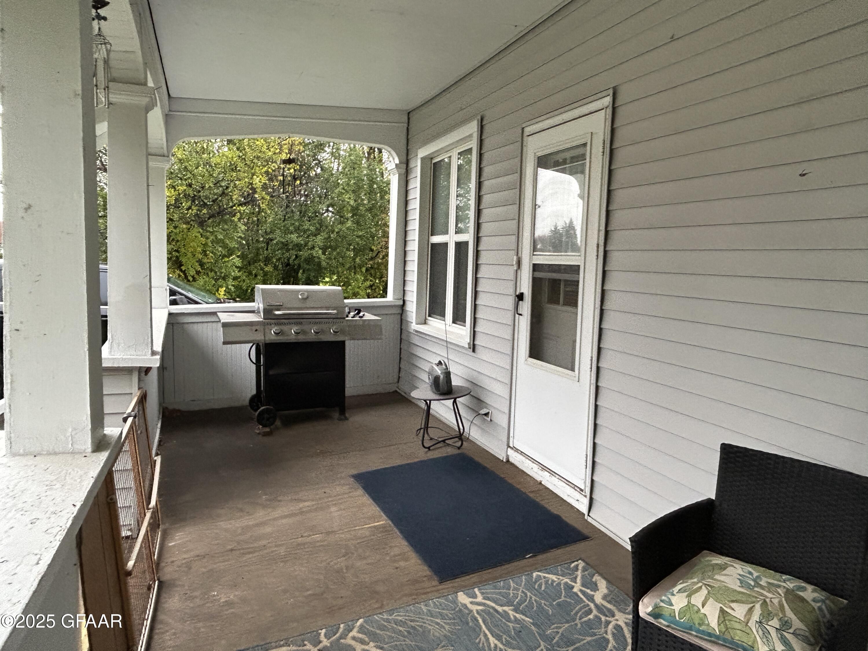 property viewer photo 1