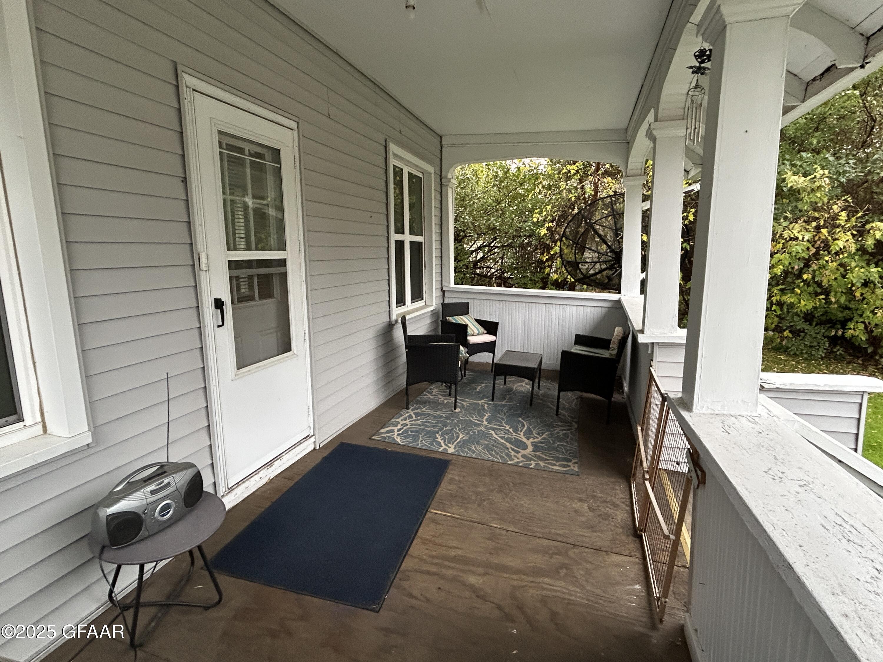 property viewer photo 2