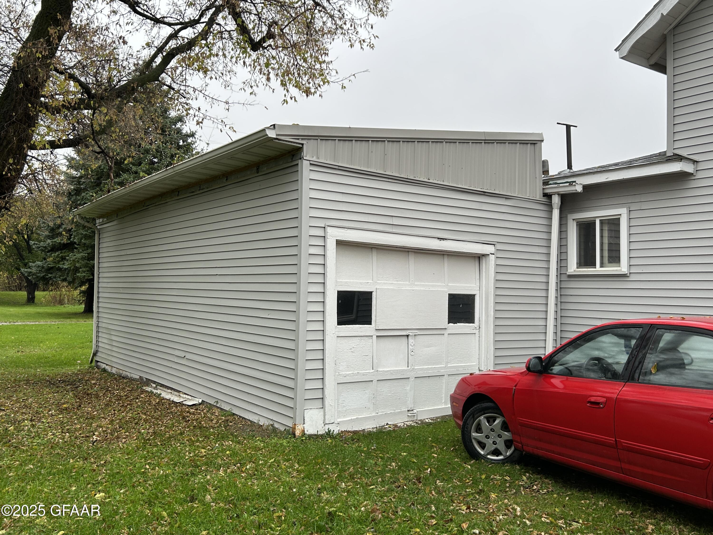 property viewer photo 25