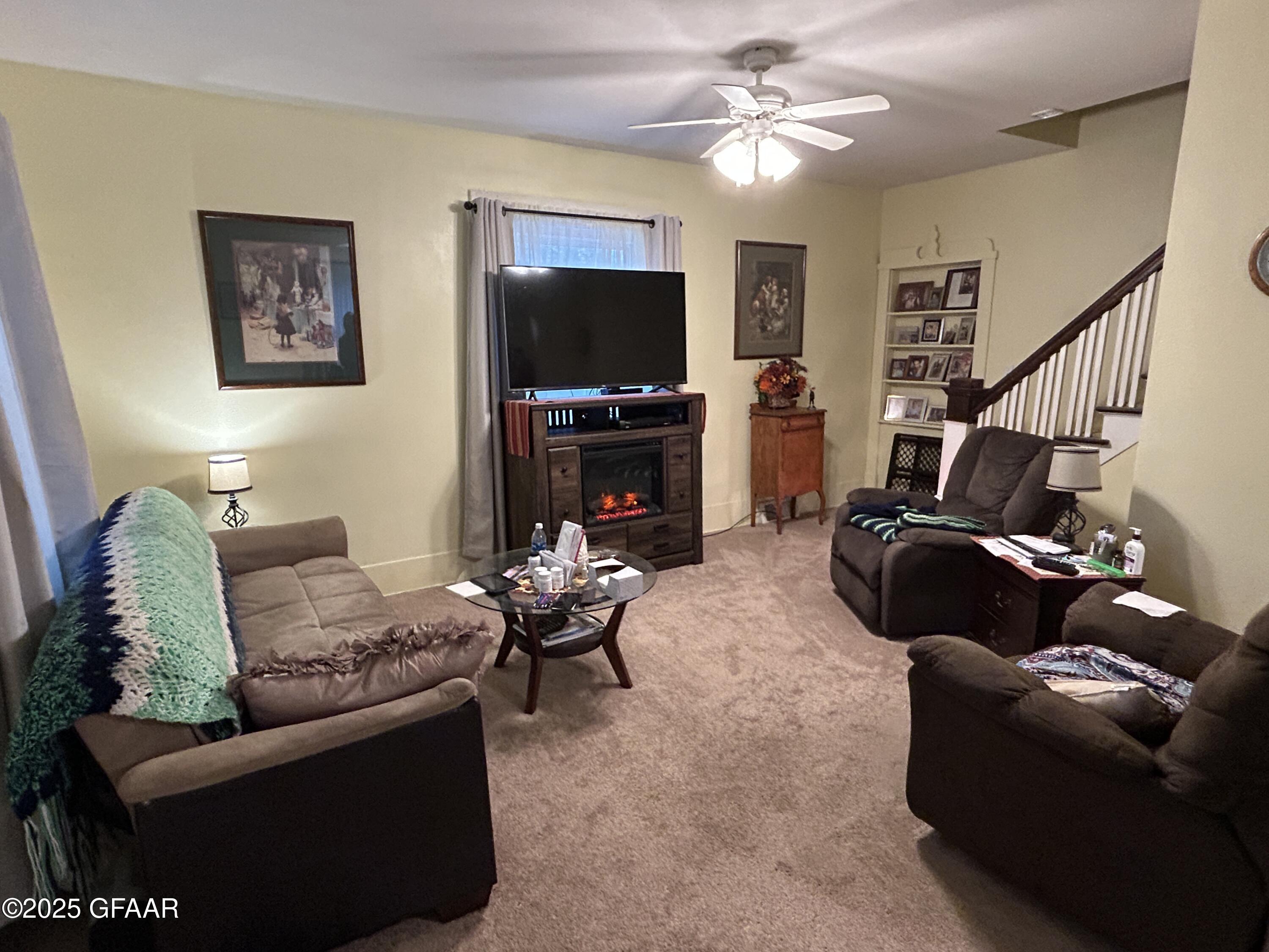 property viewer photo 4