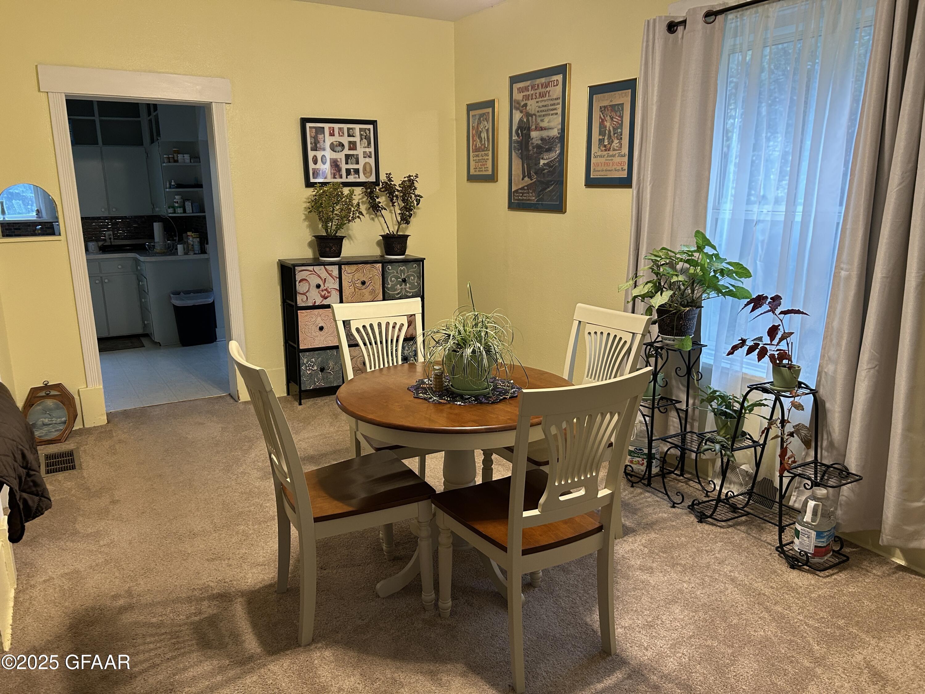 property viewer photo 6