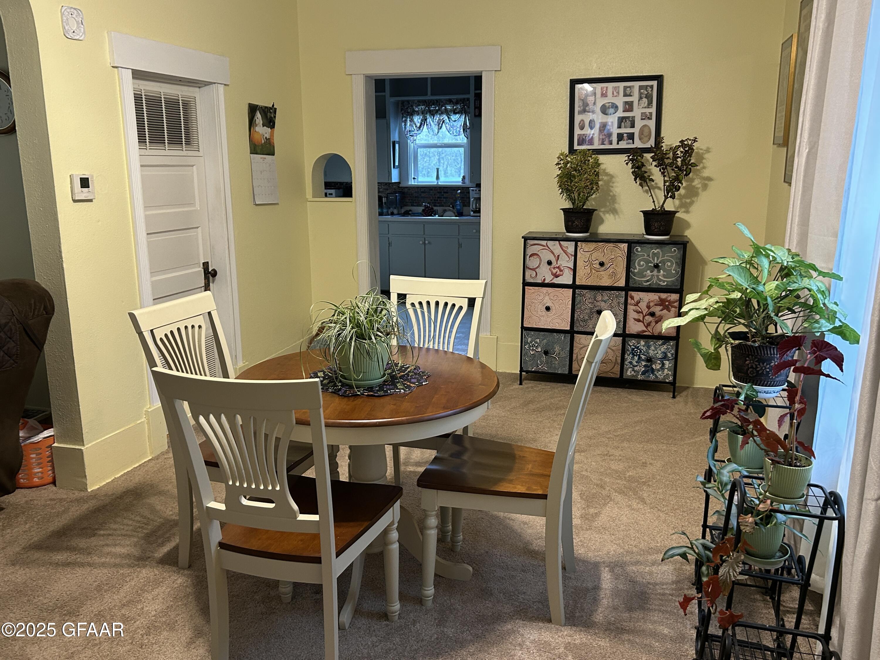 property viewer photo 7