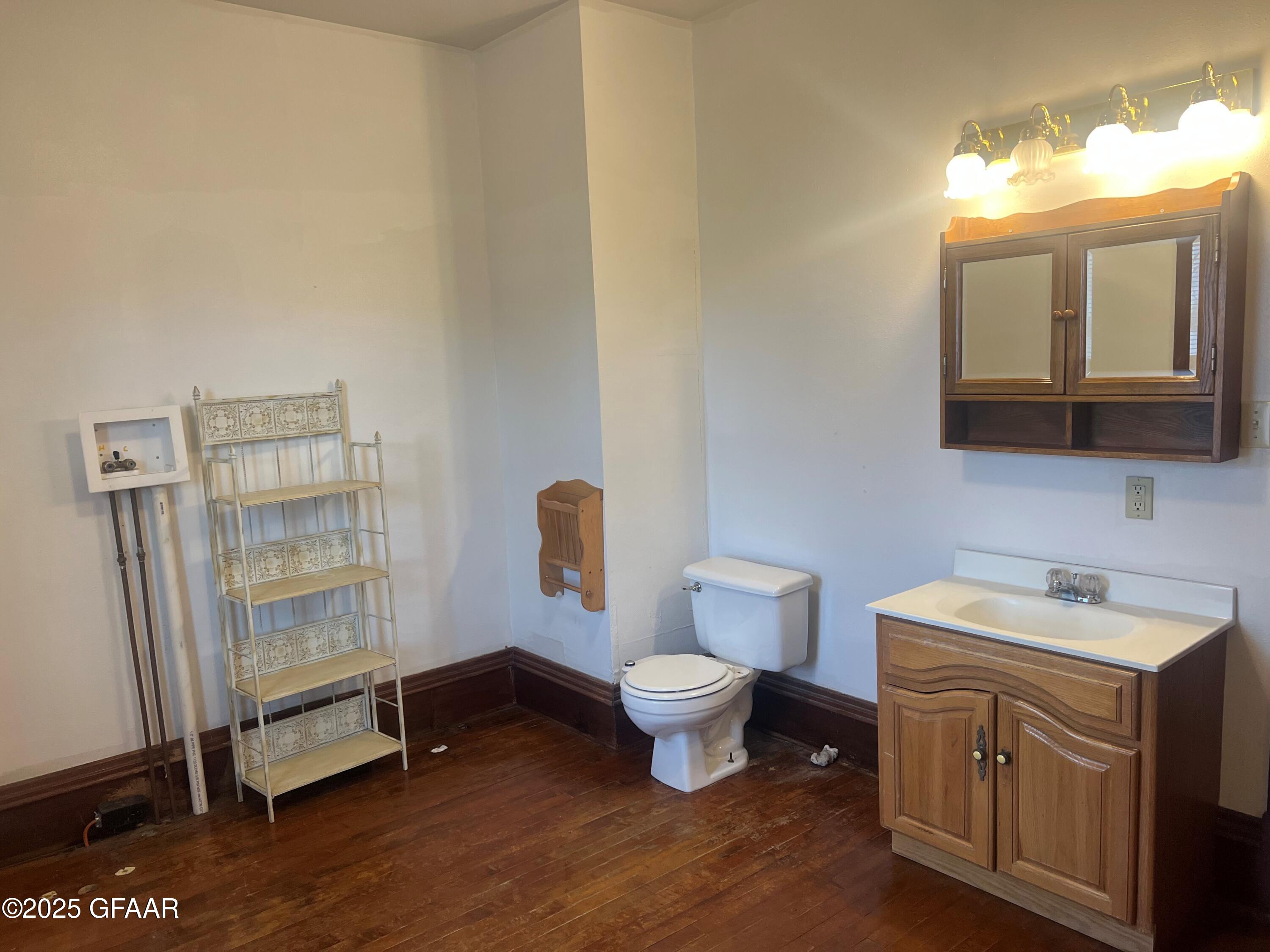 property viewer photo 36