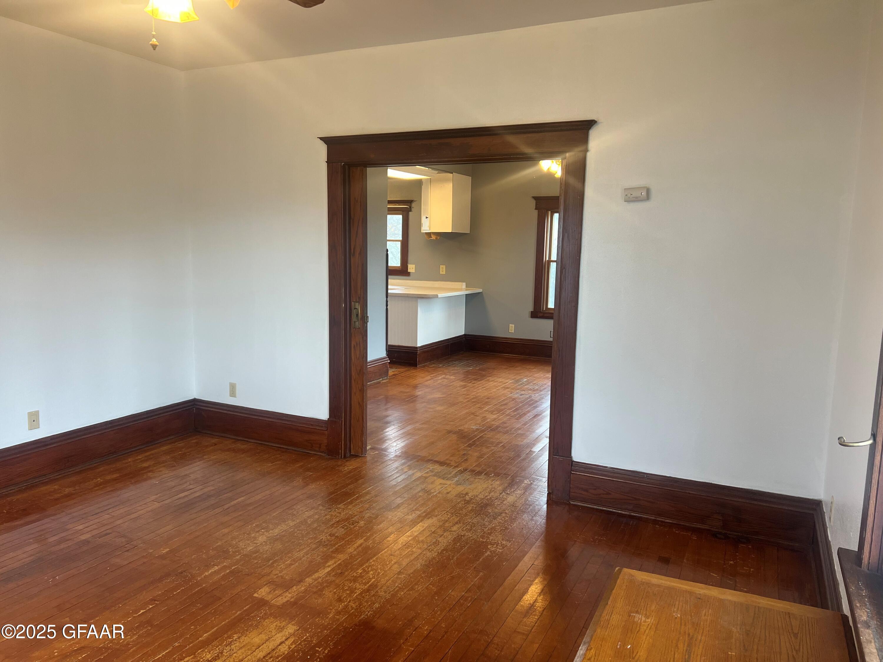 property viewer photo 8