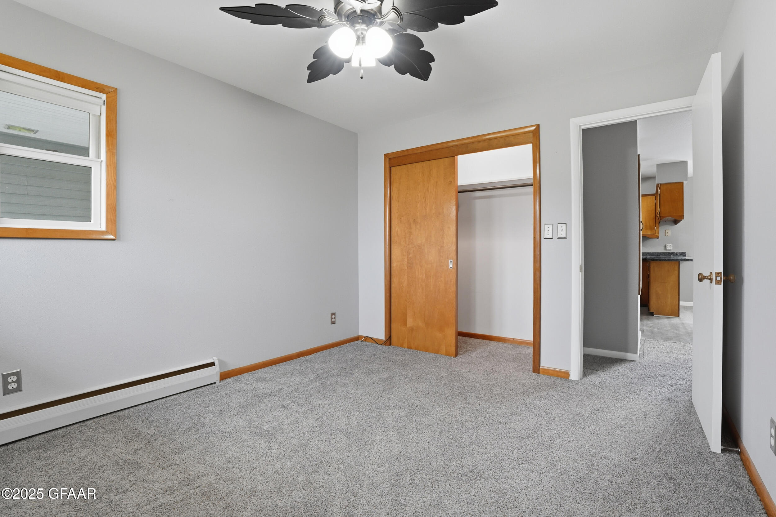 property viewer photo 18