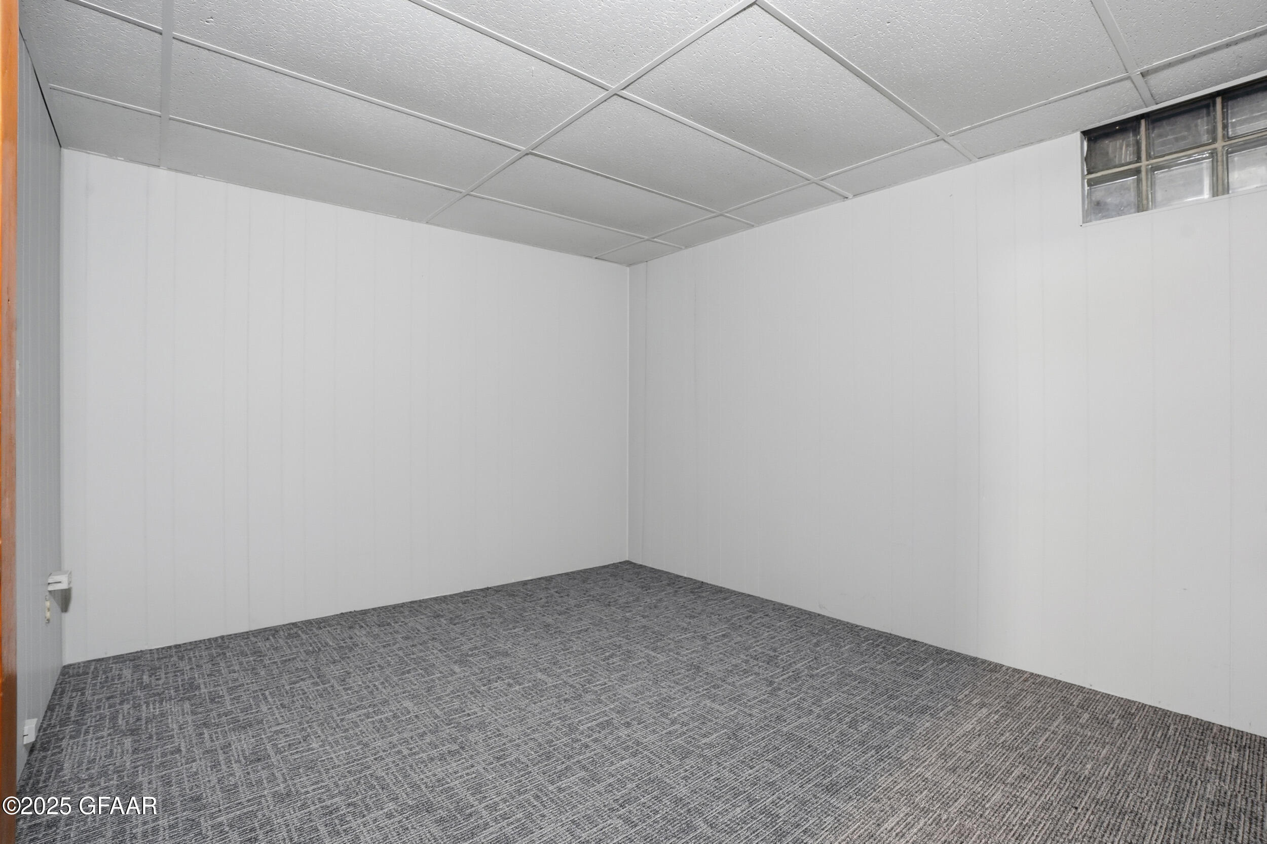 property viewer photo 19