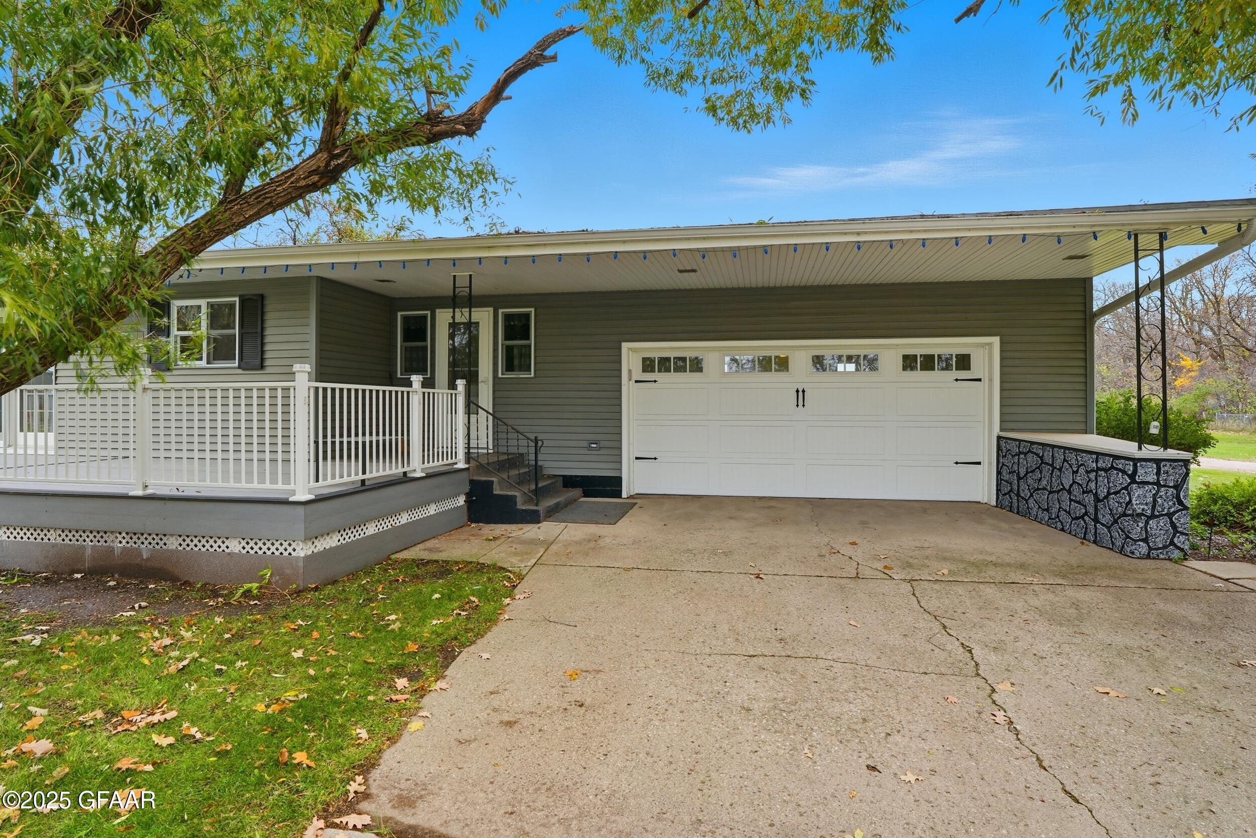 property viewer photo 2
