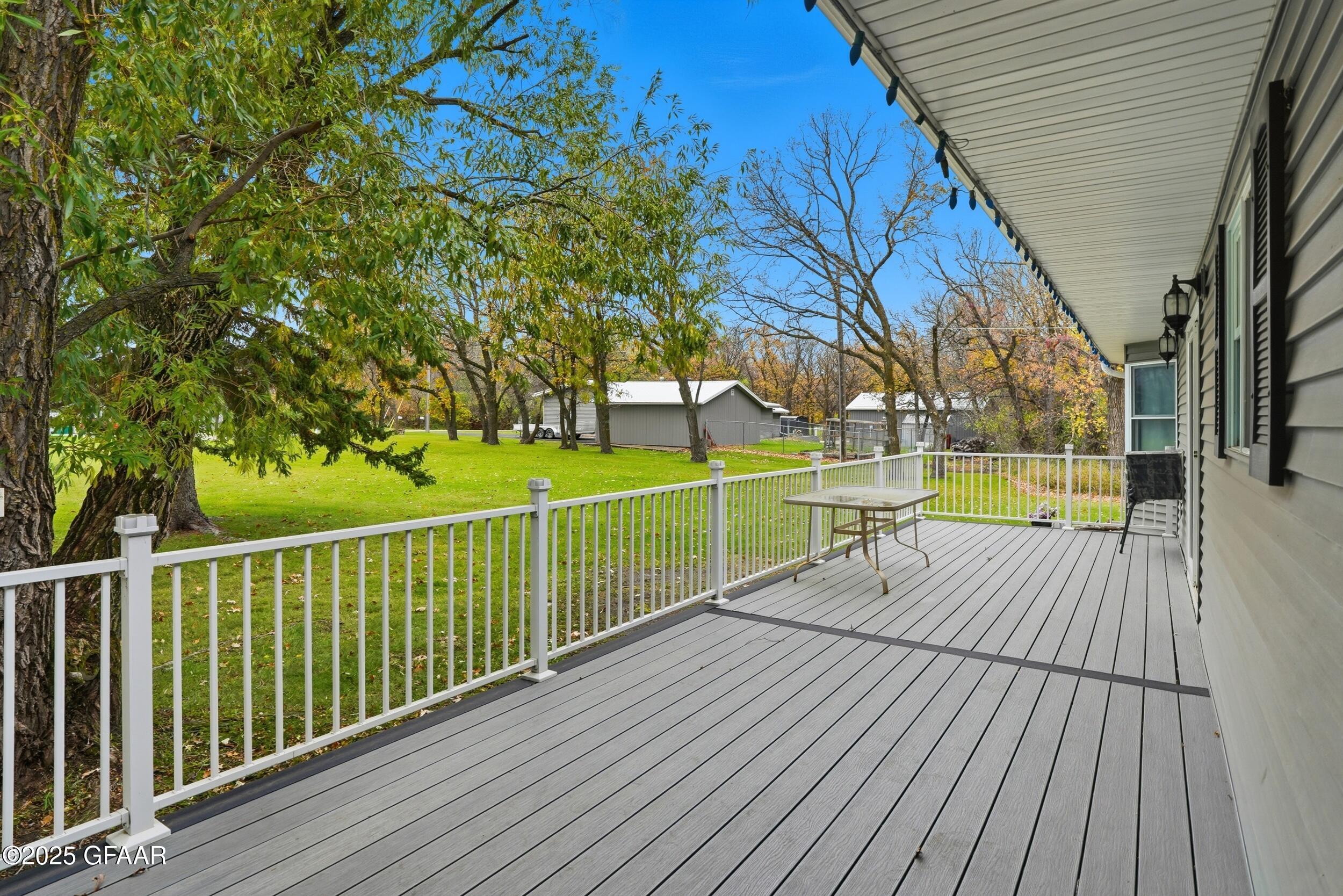 property viewer photo 3