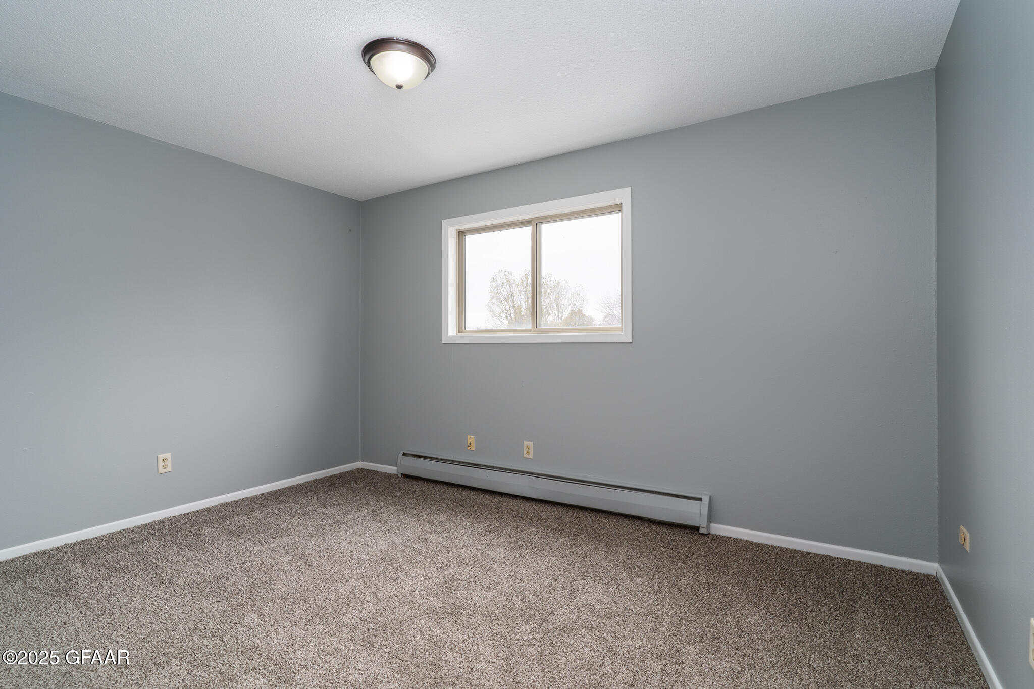 property viewer photo 15