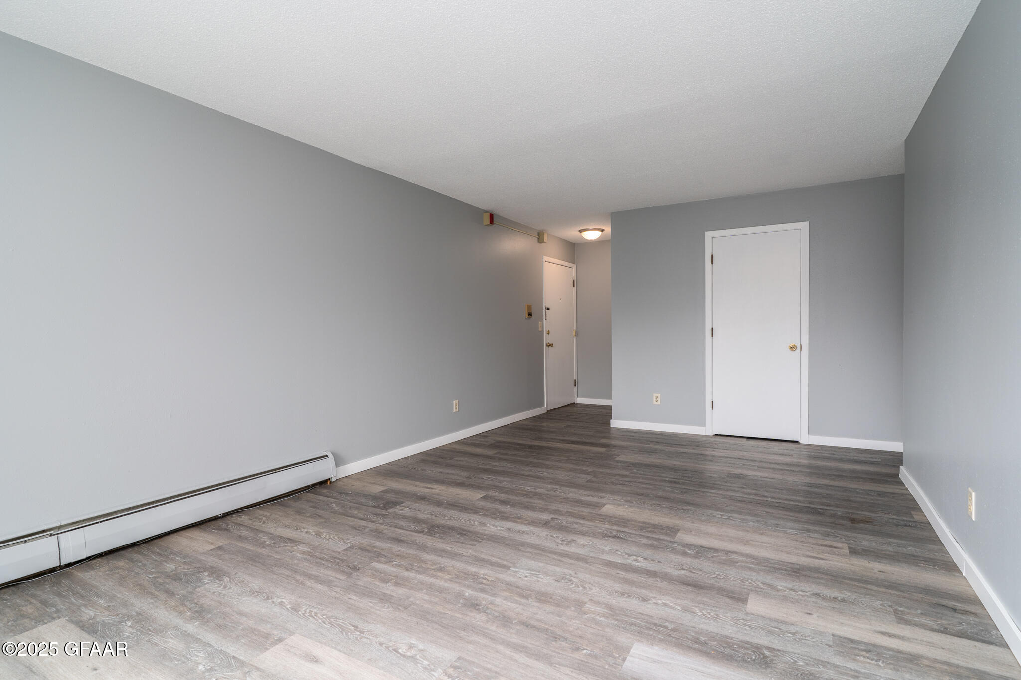 property viewer photo 8