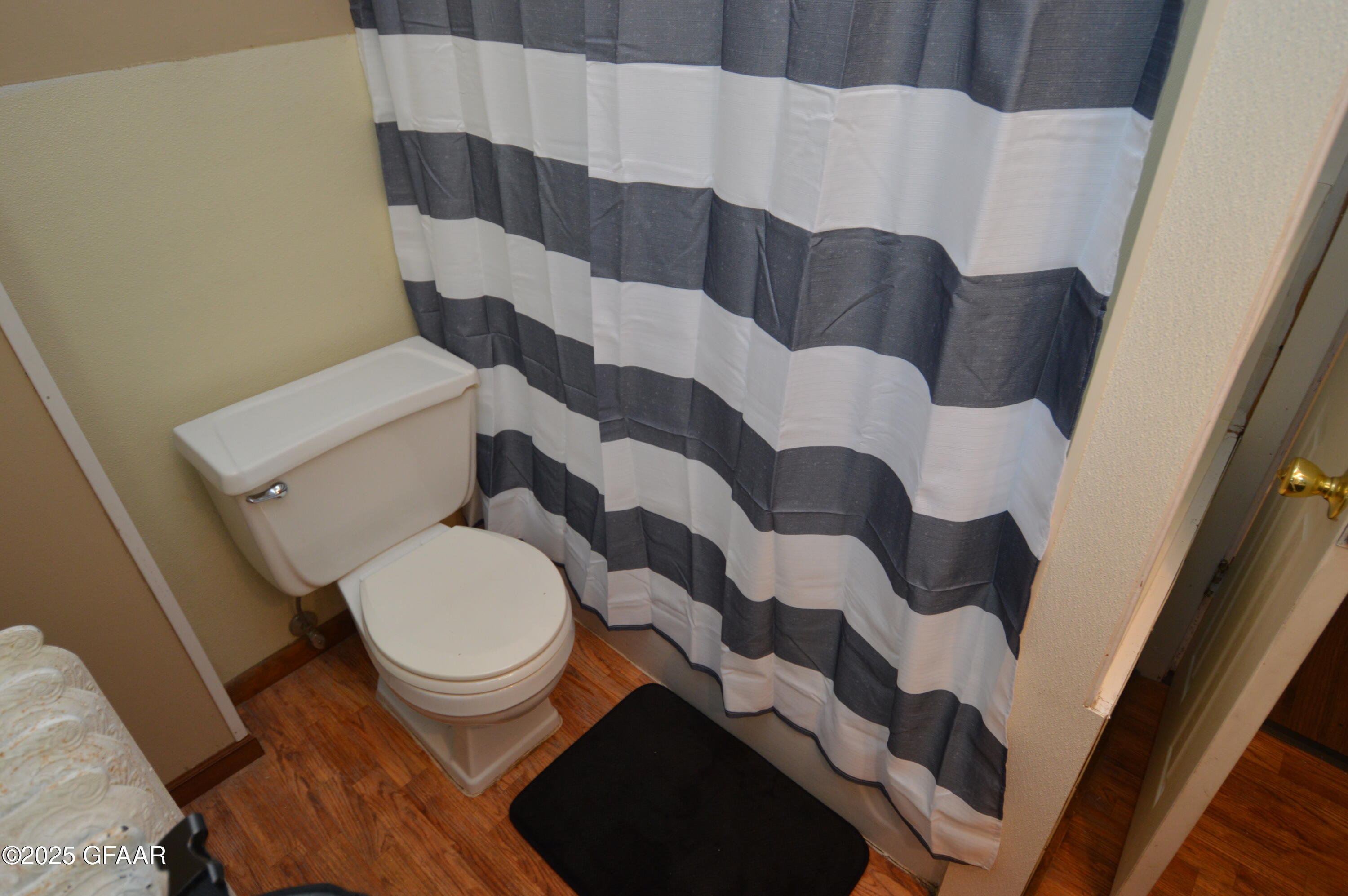 property viewer photo 10