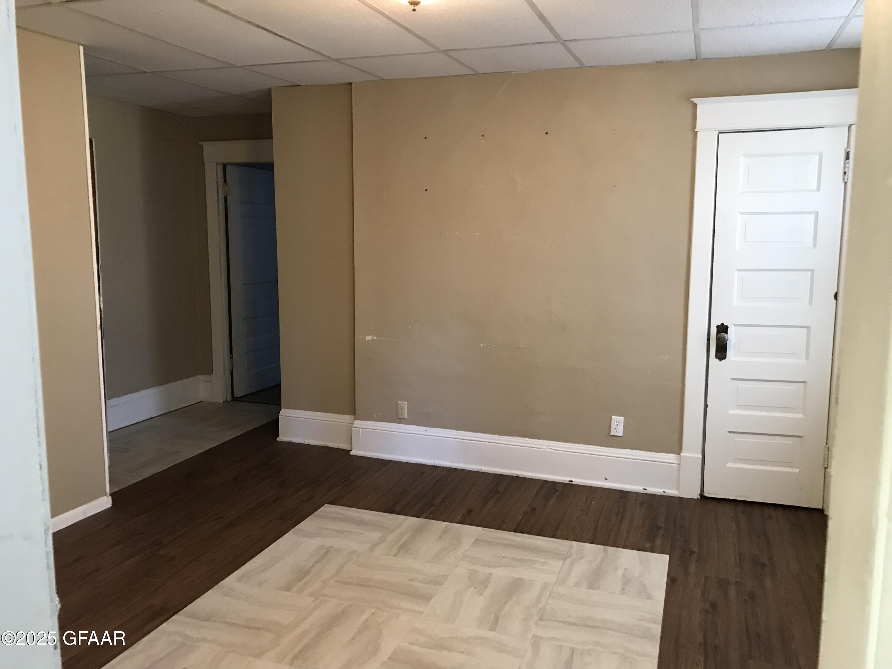 property viewer photo 13