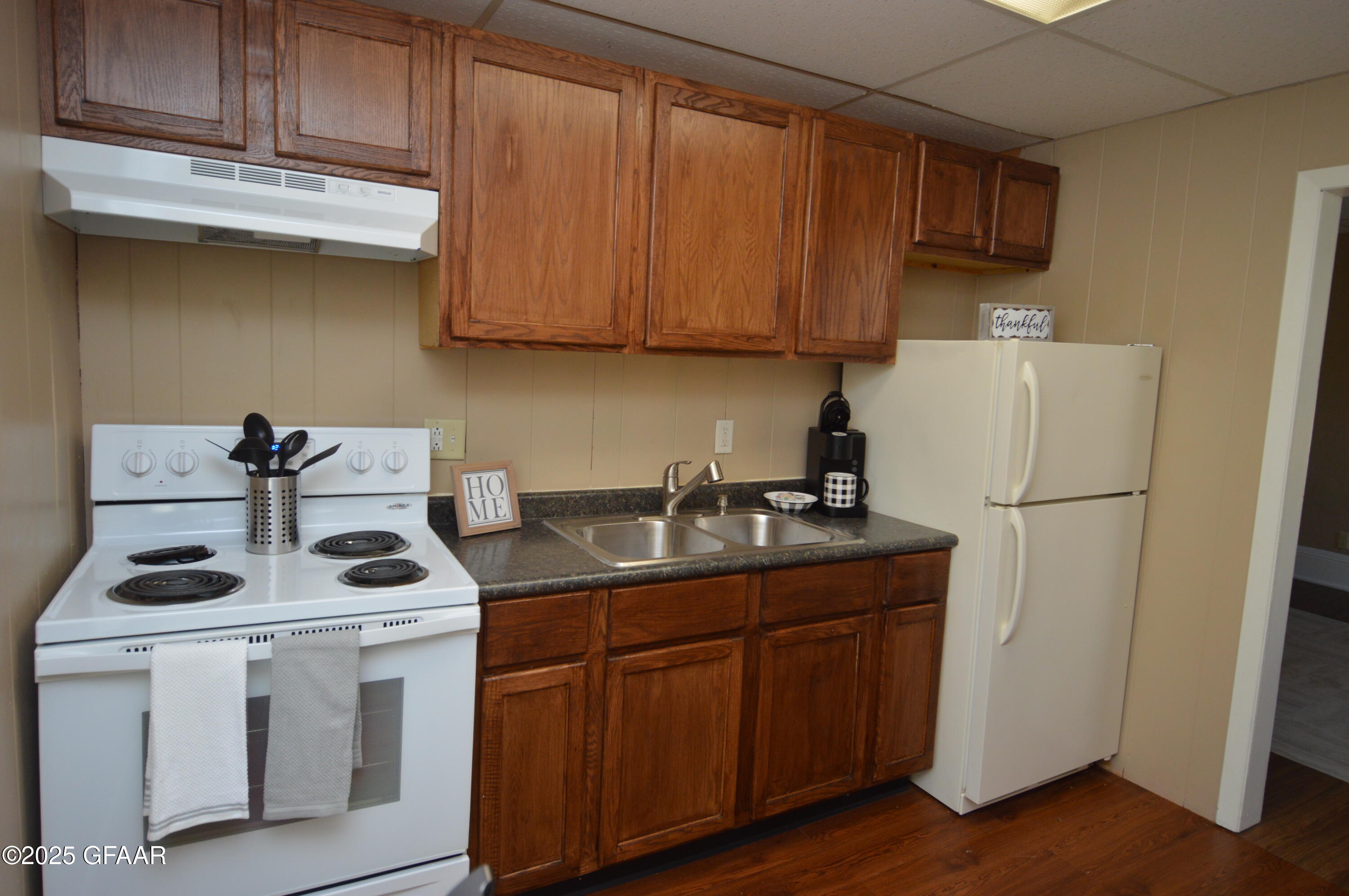 property viewer photo 16