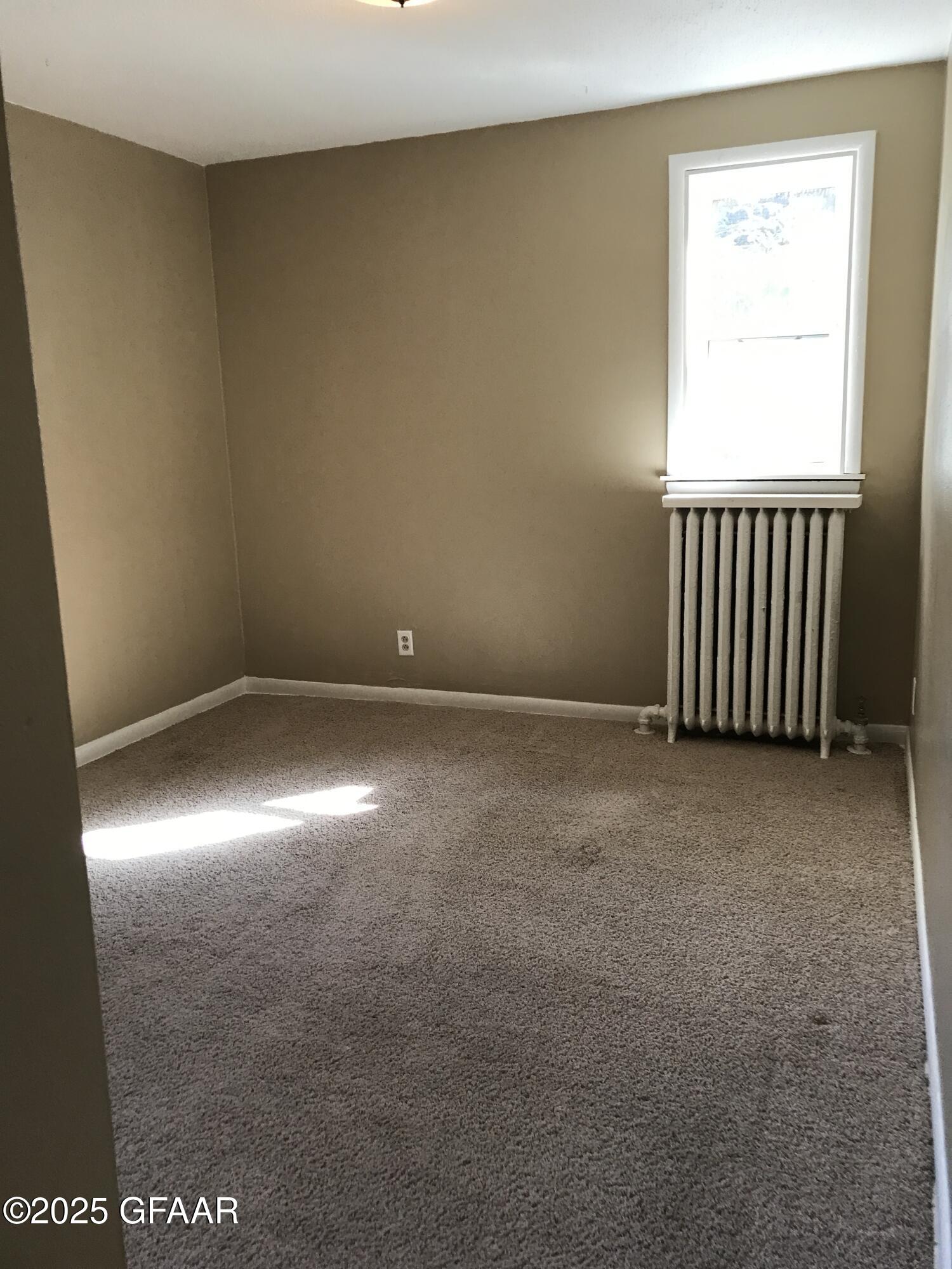 property viewer photo 18