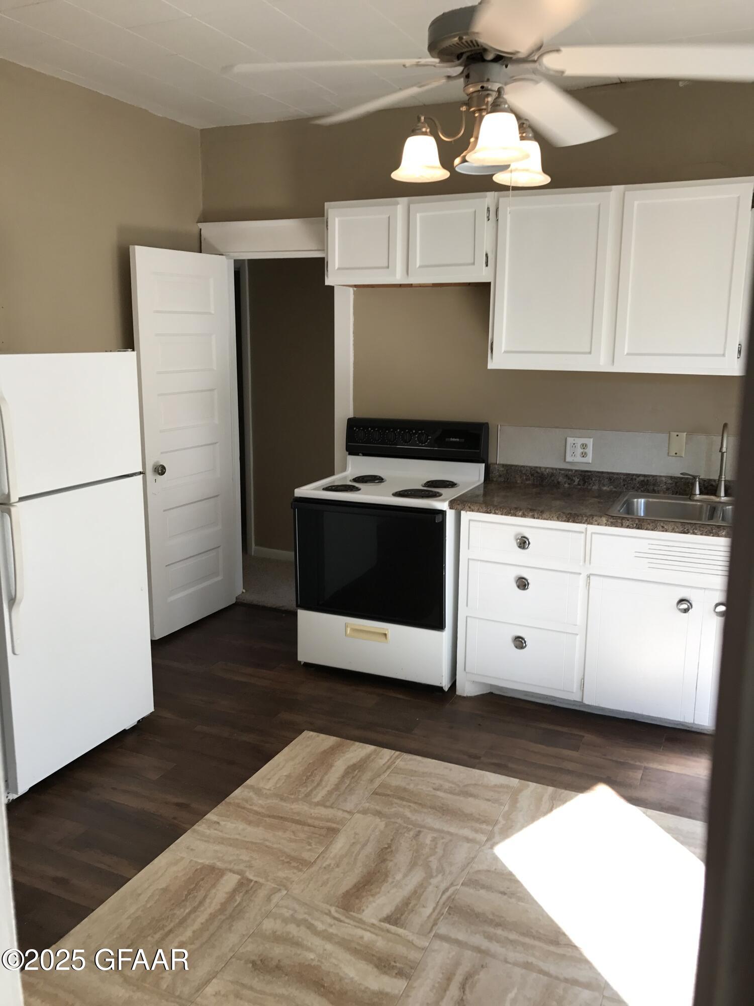 property viewer photo 20
