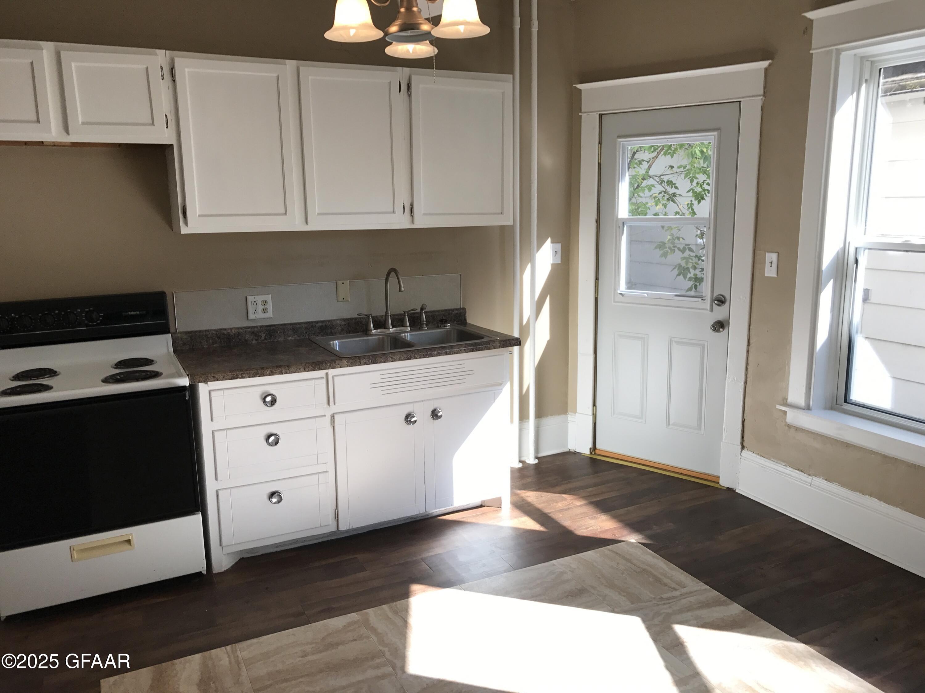 property viewer photo 21