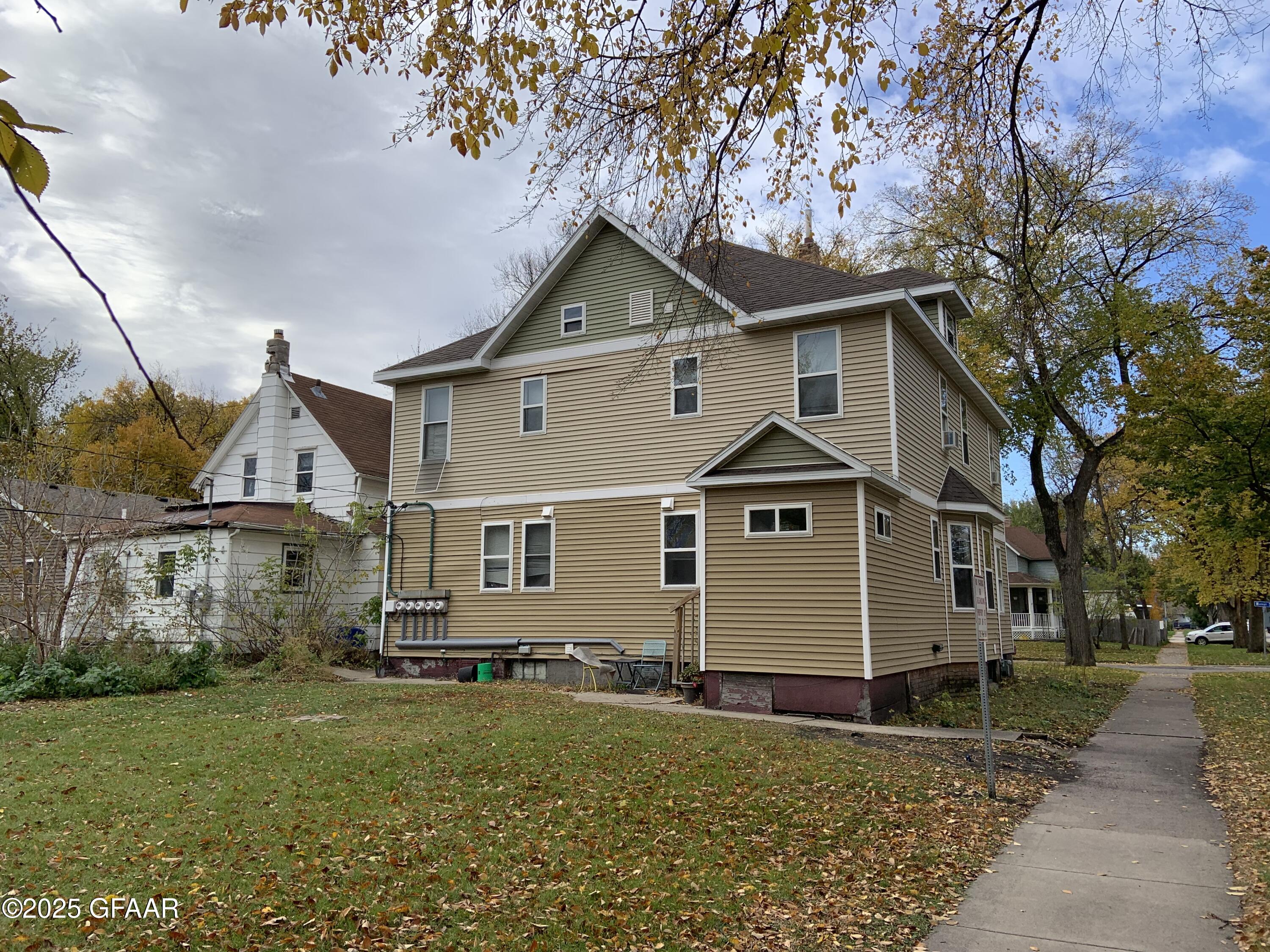 property viewer photo 26