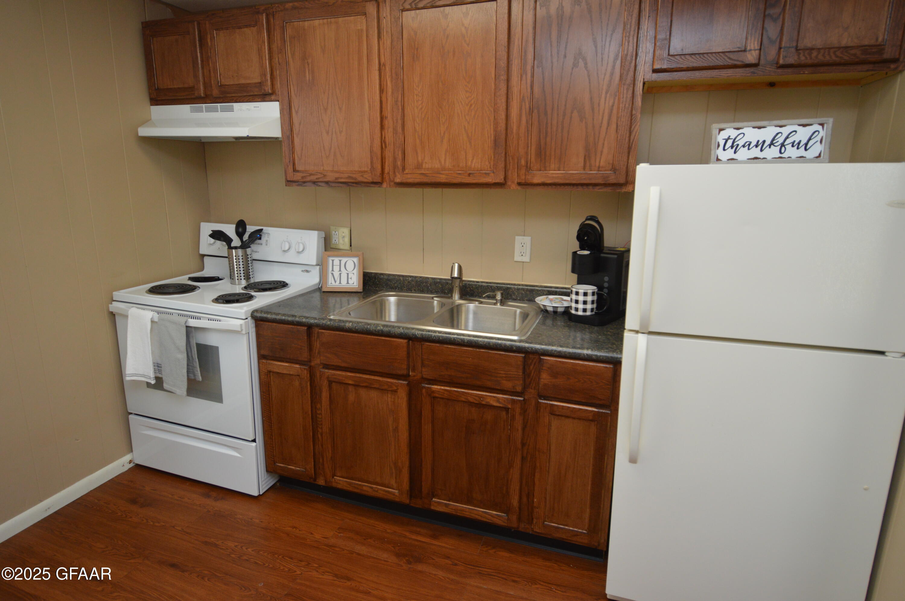 property viewer photo 8