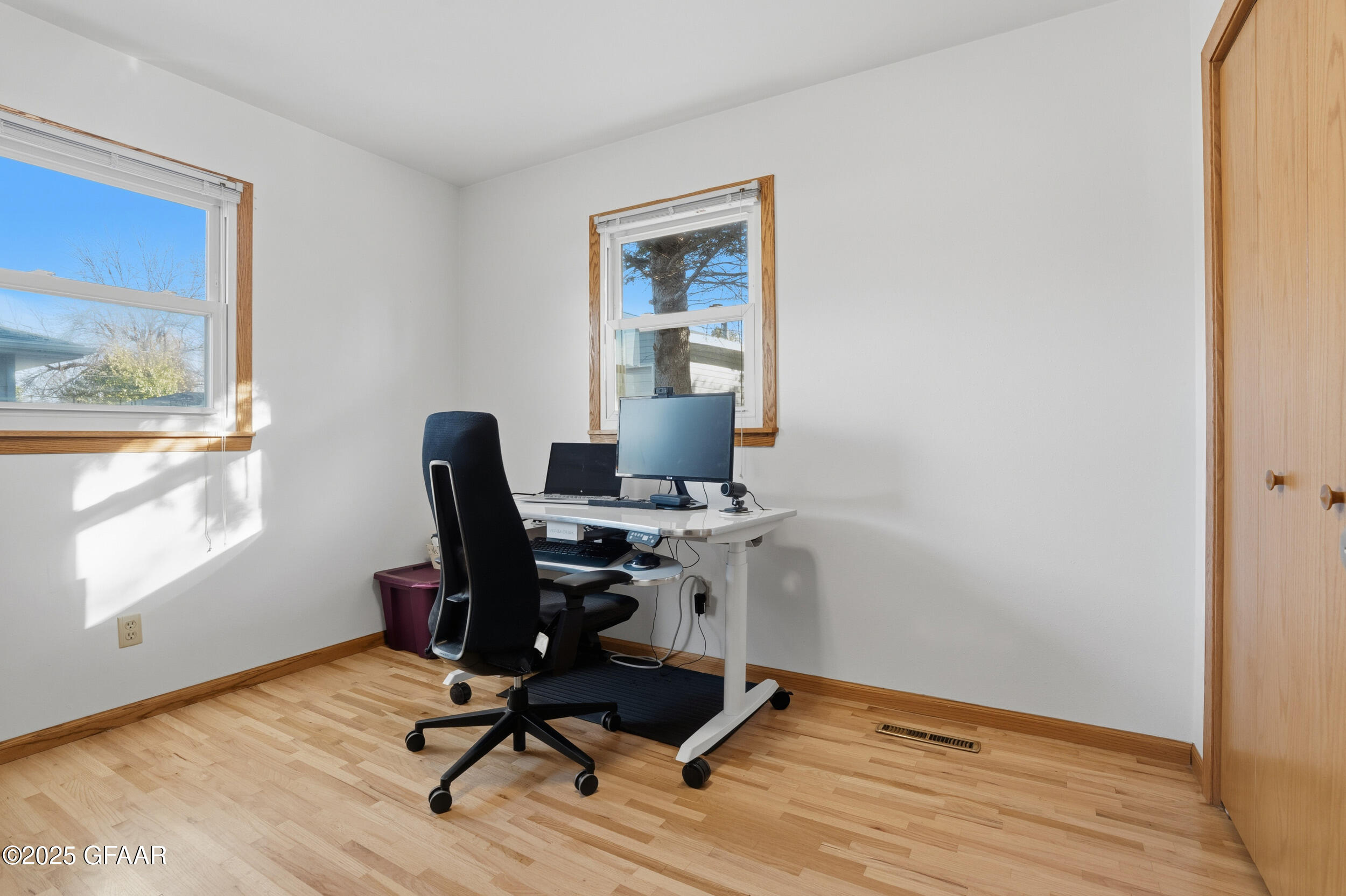 property viewer photo 12