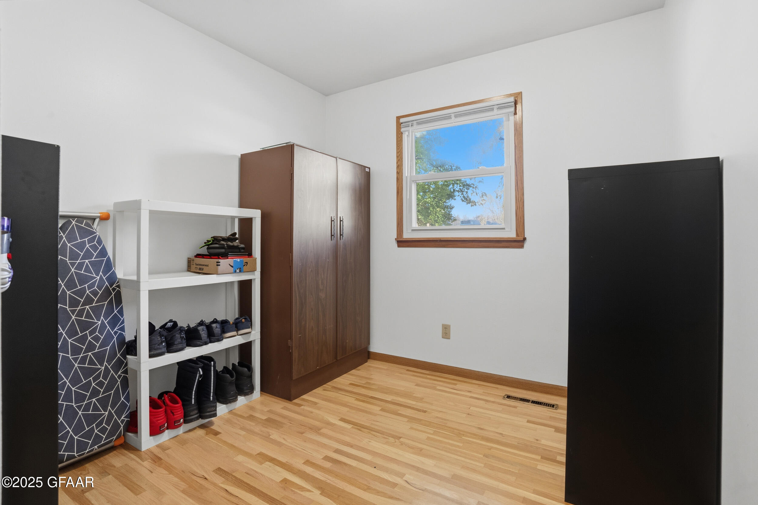 property viewer photo 8