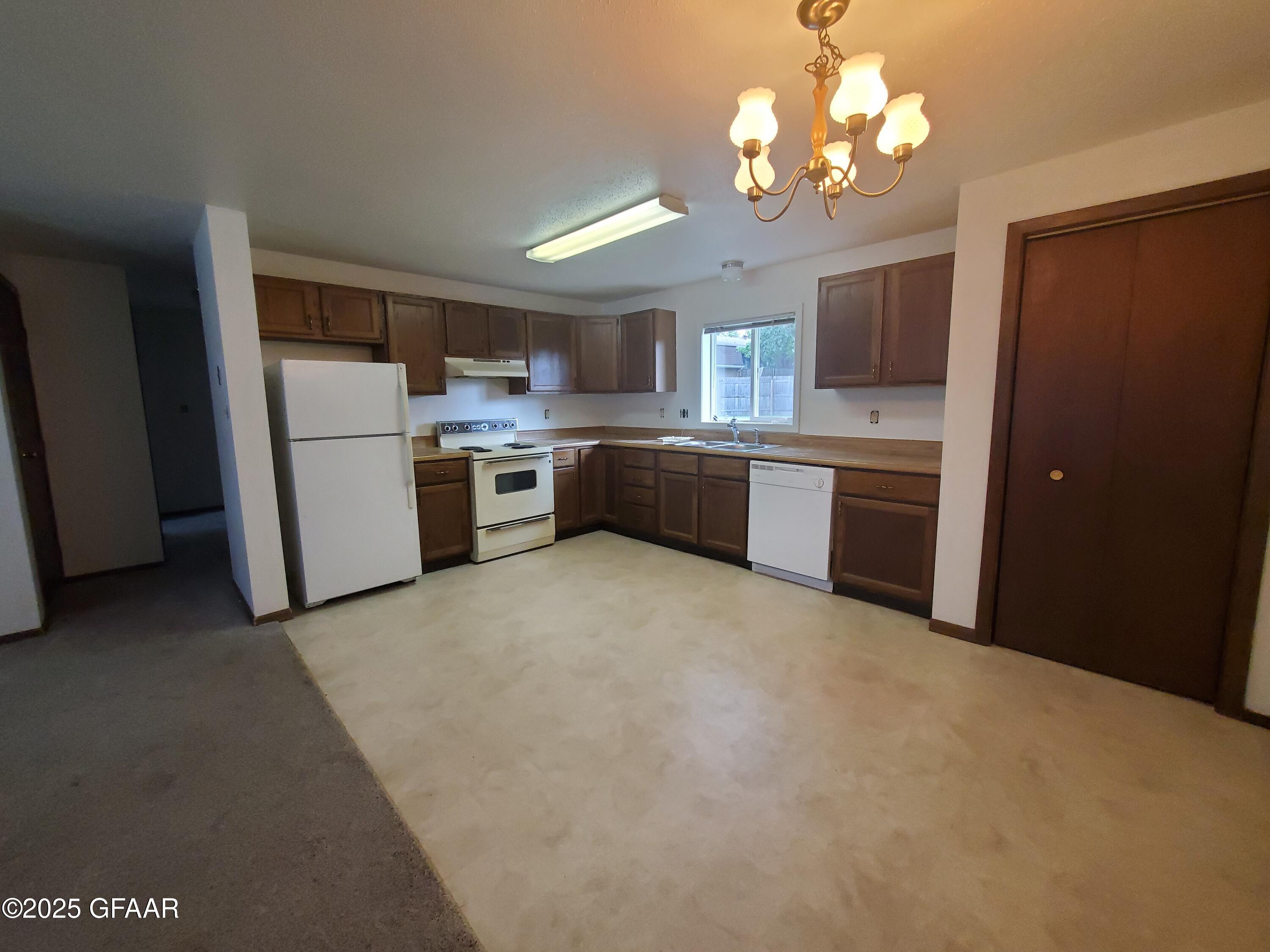 property viewer photo 2