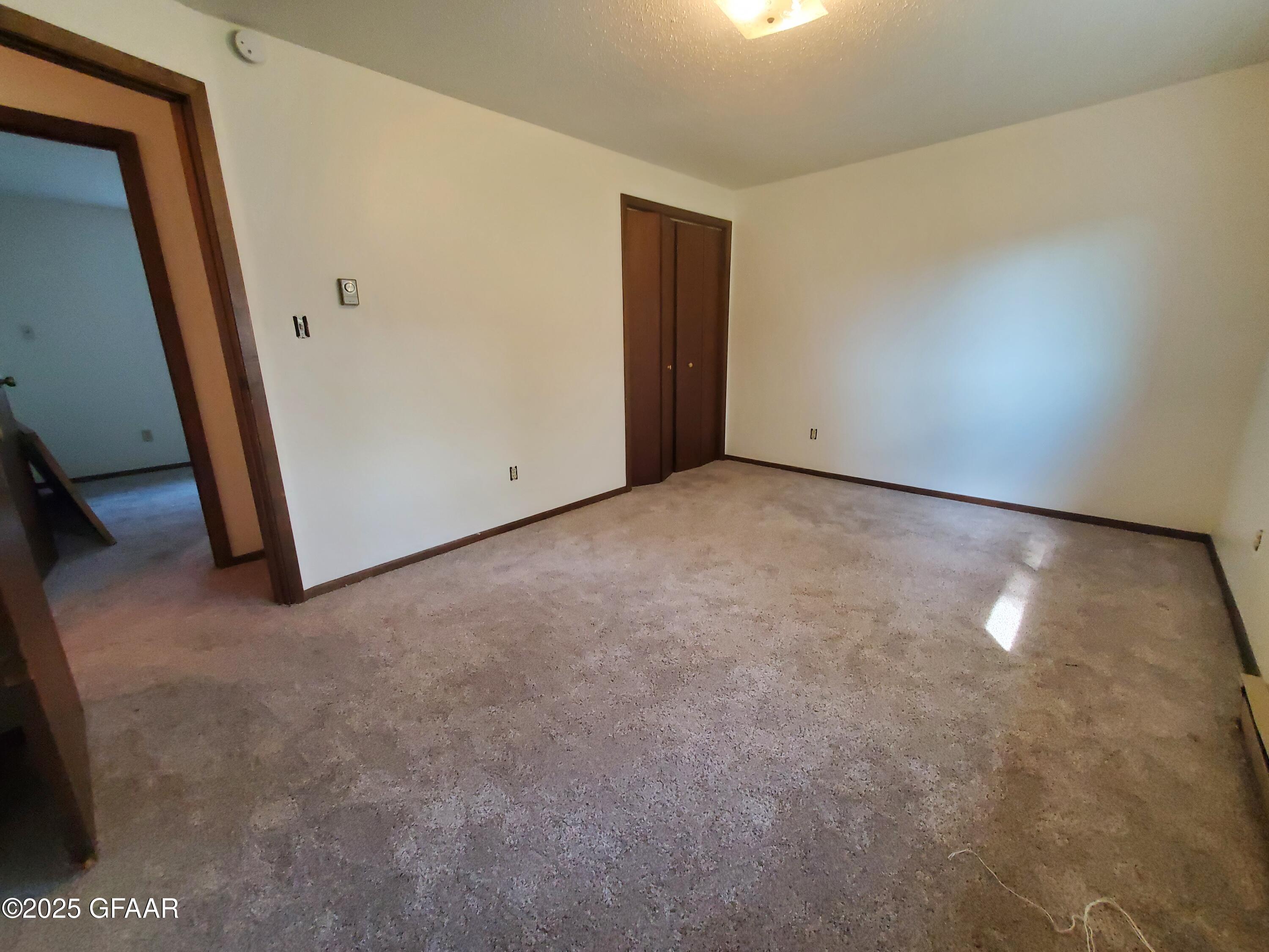 property viewer photo 8