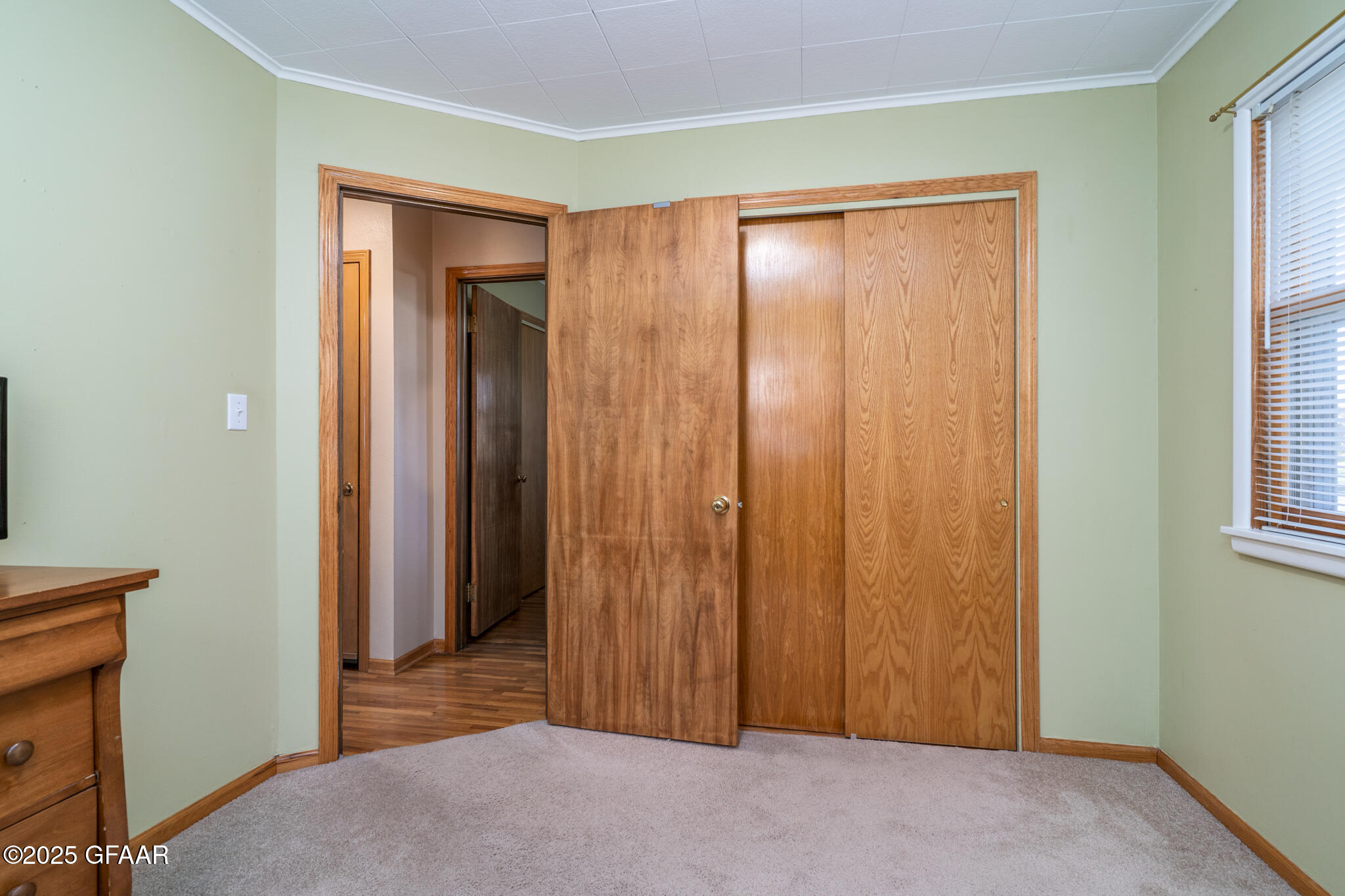 property viewer photo 10