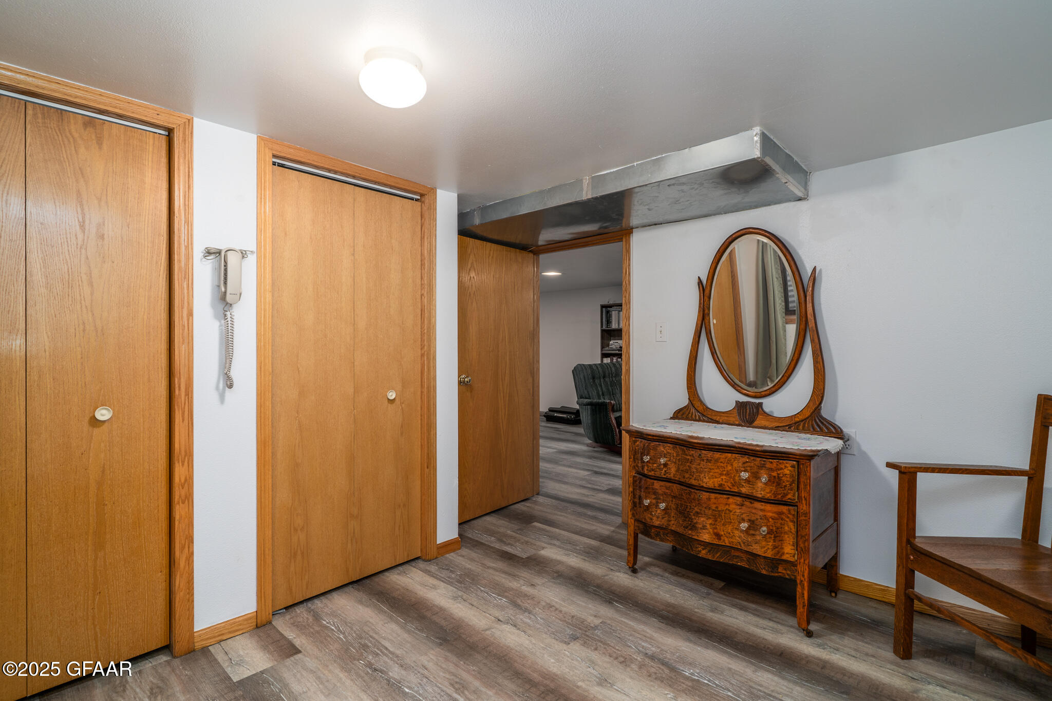 property viewer photo 16