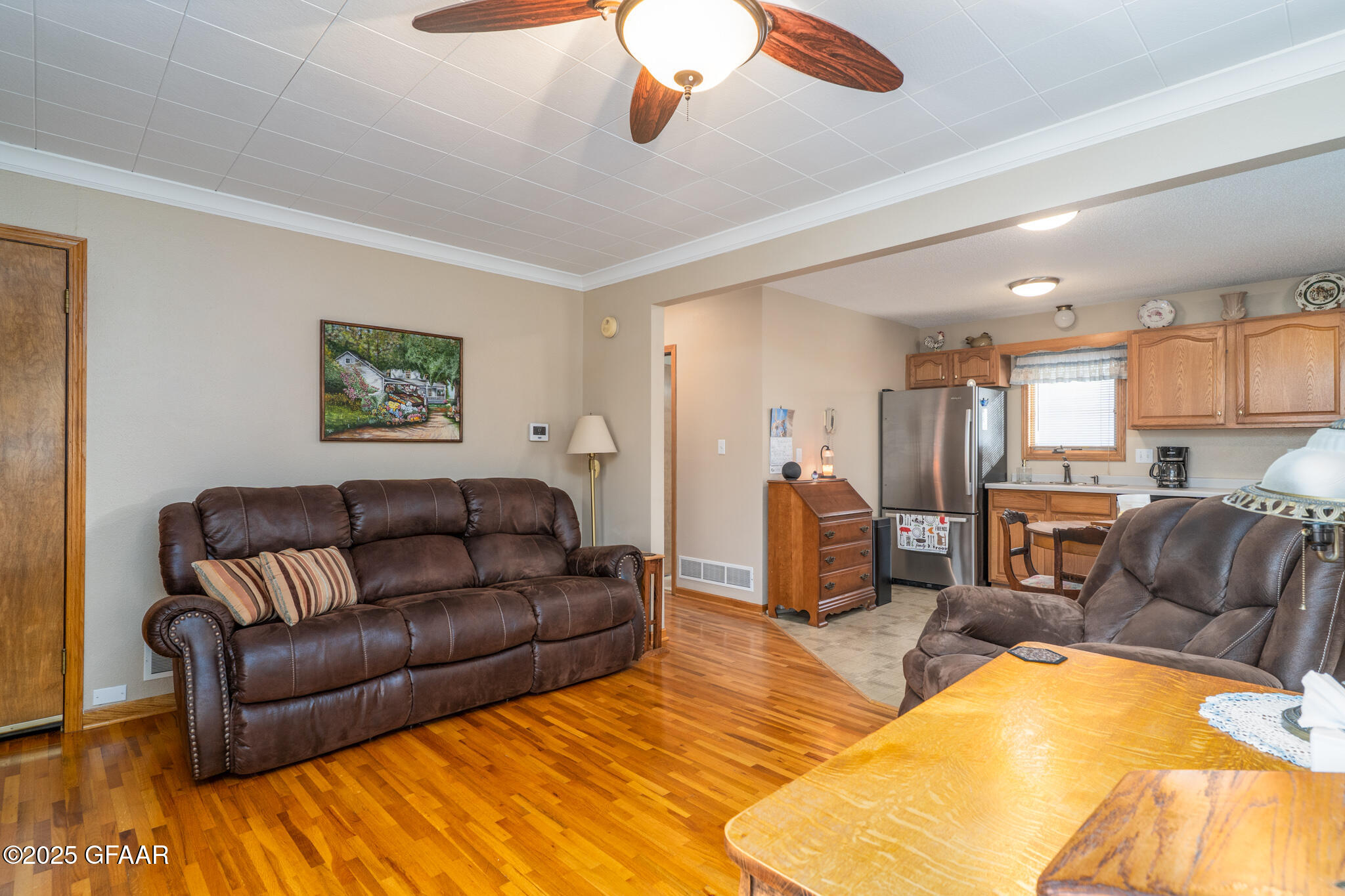 property viewer photo 3