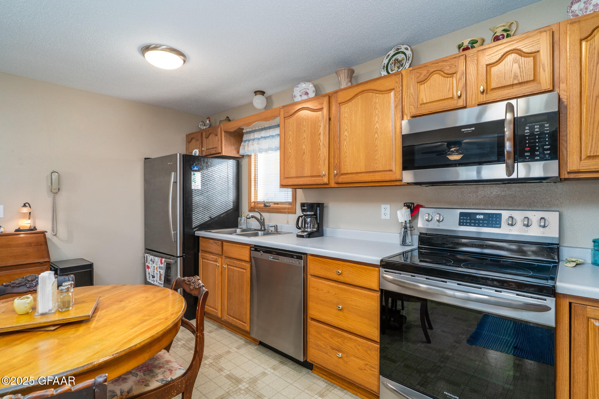 property viewer photo 5
