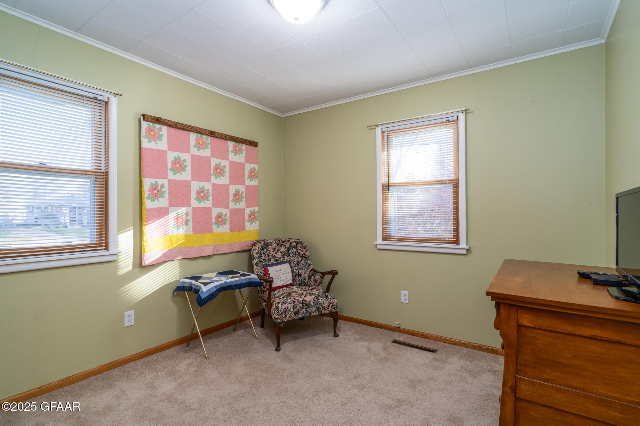 property viewer photo 9