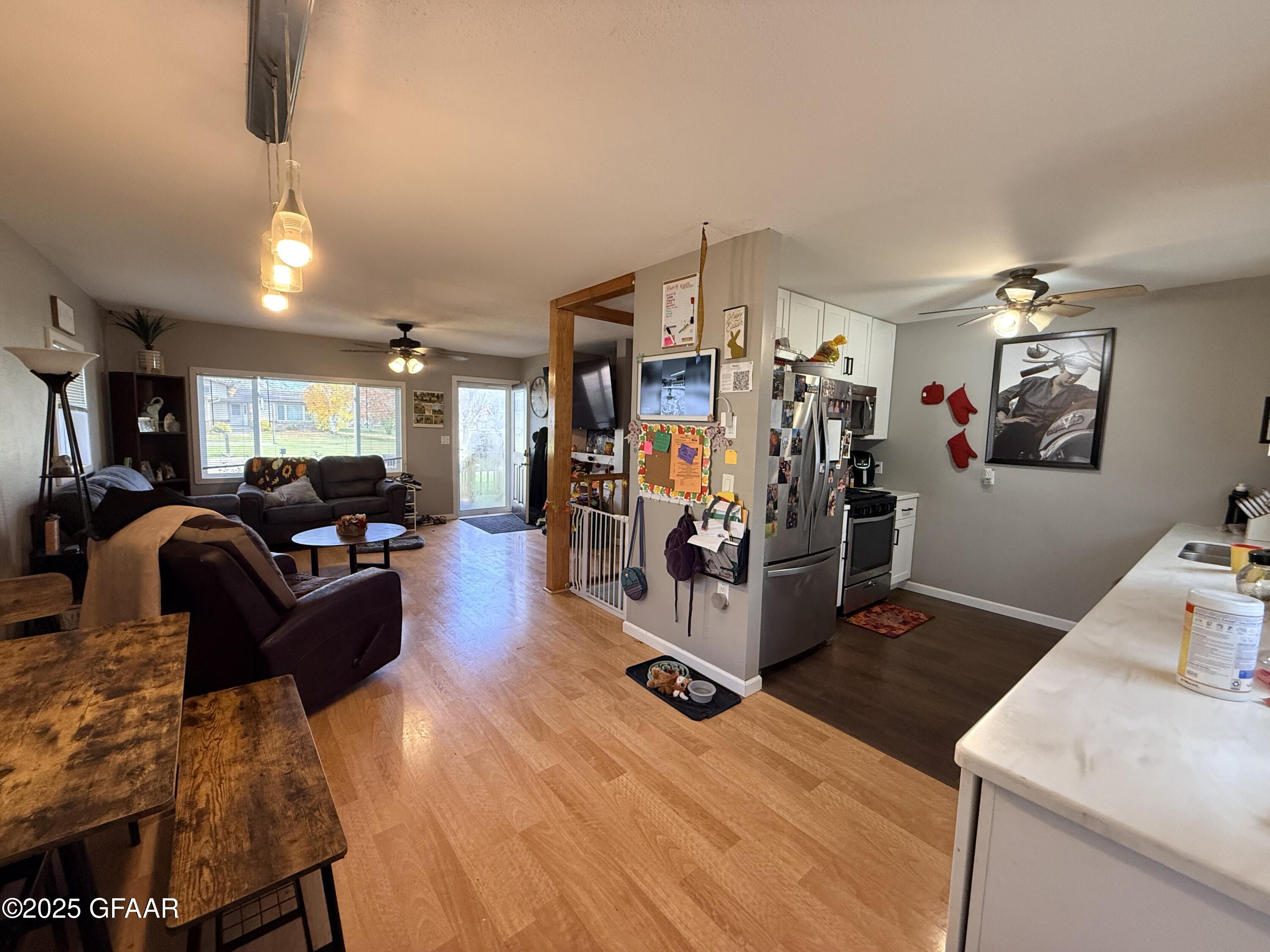 property viewer photo 1