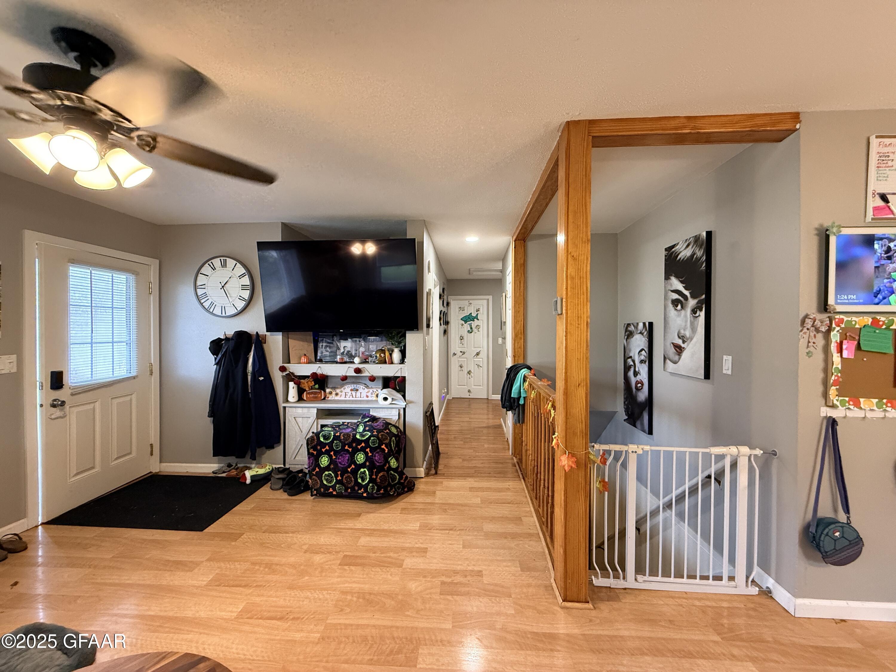 property viewer photo 7