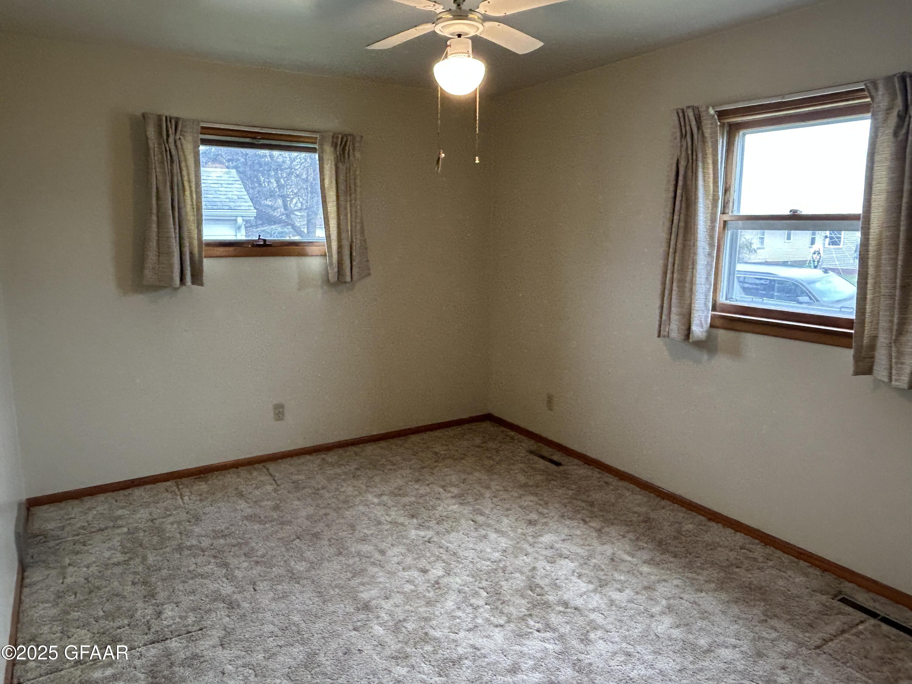 property viewer photo 12