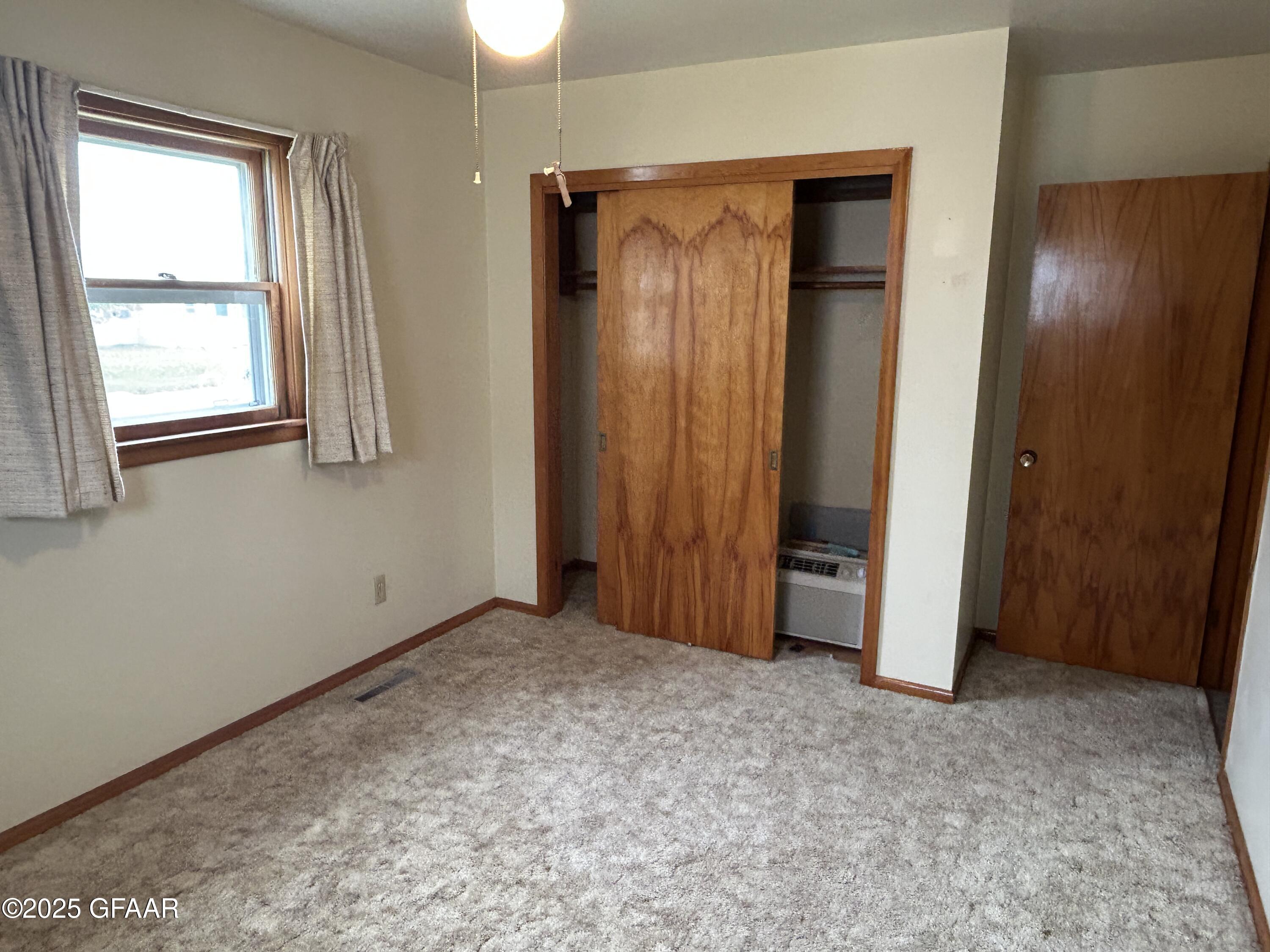 property viewer photo 13