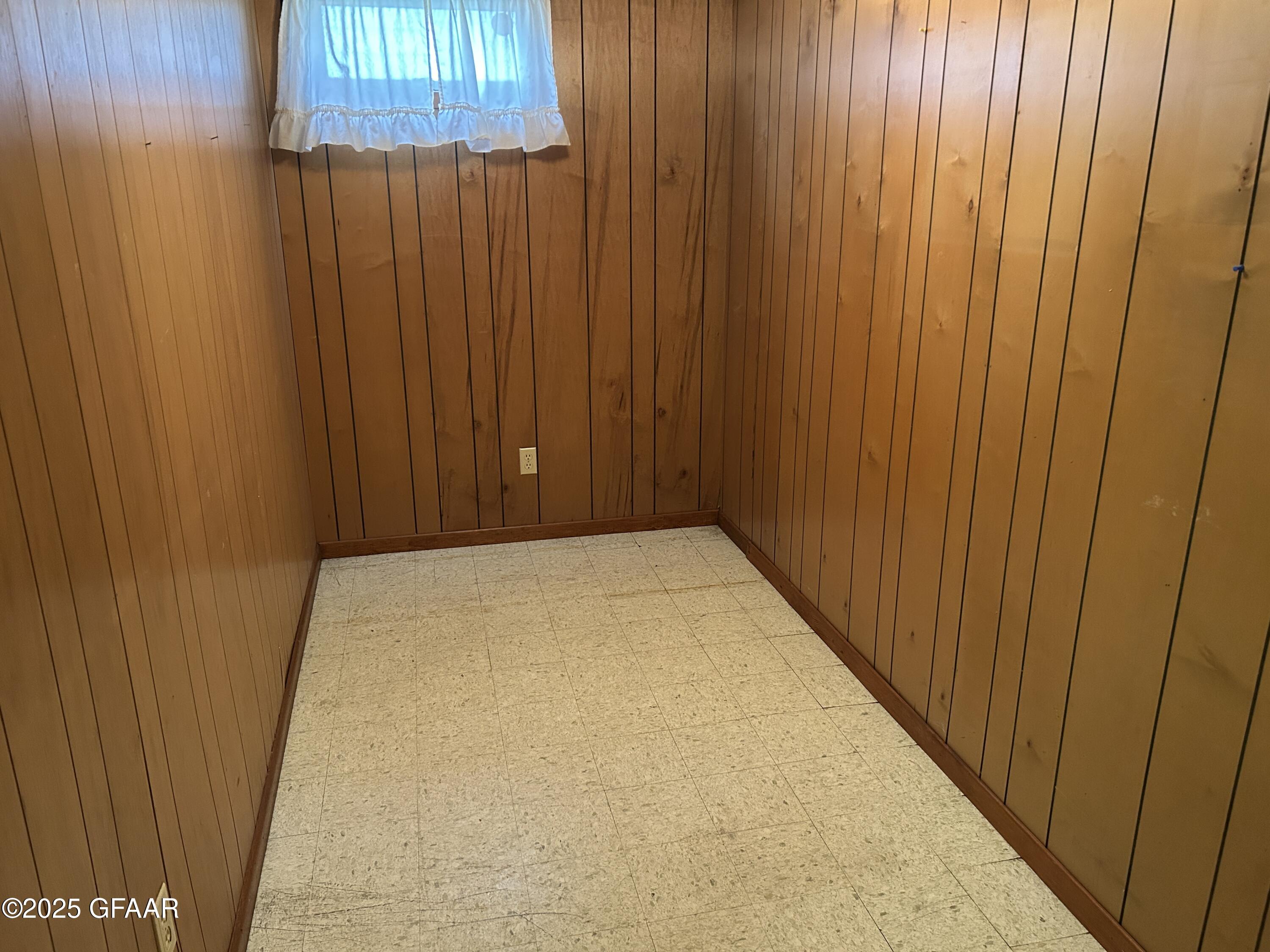 property viewer photo 22