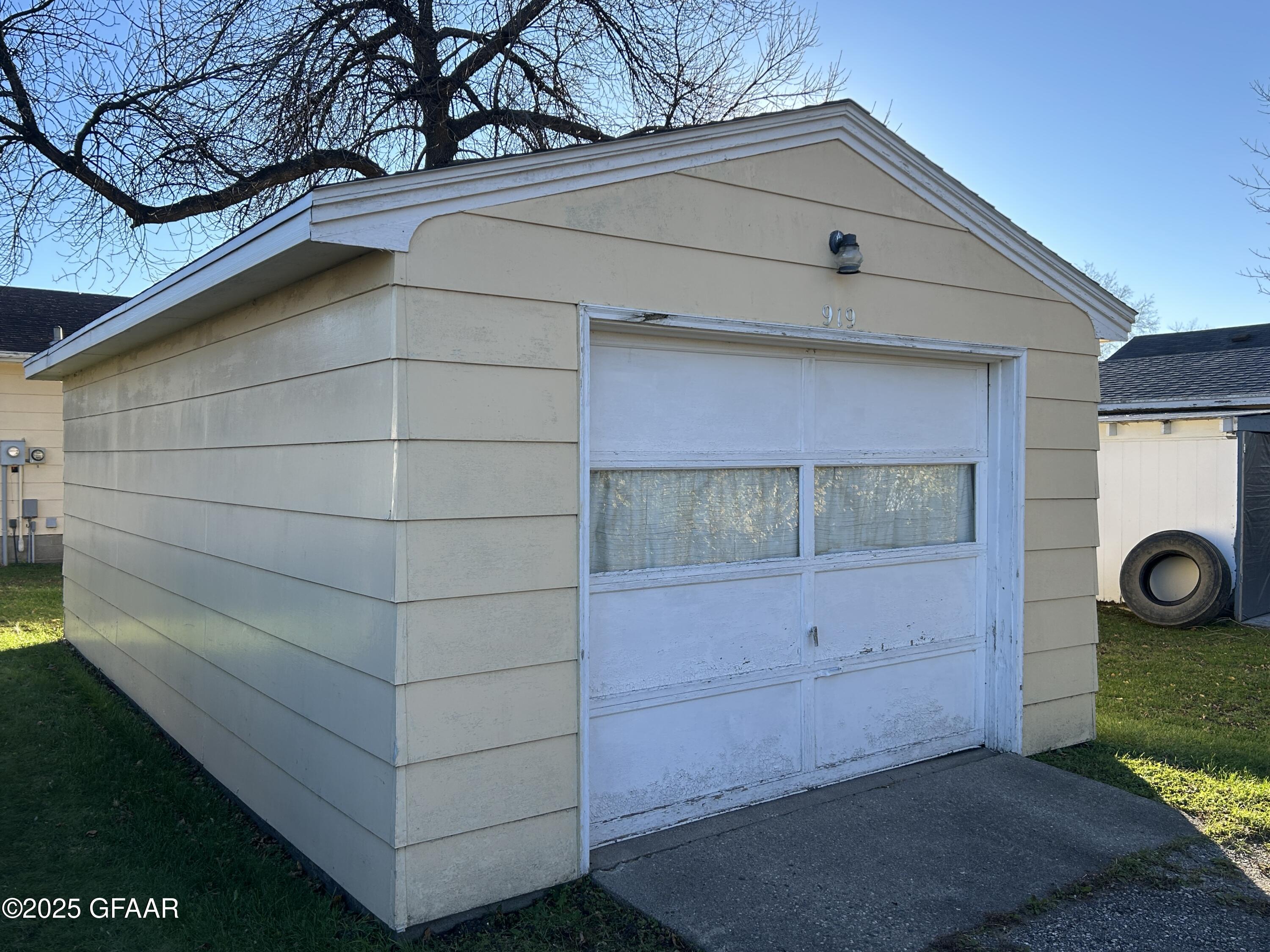 property viewer photo 27