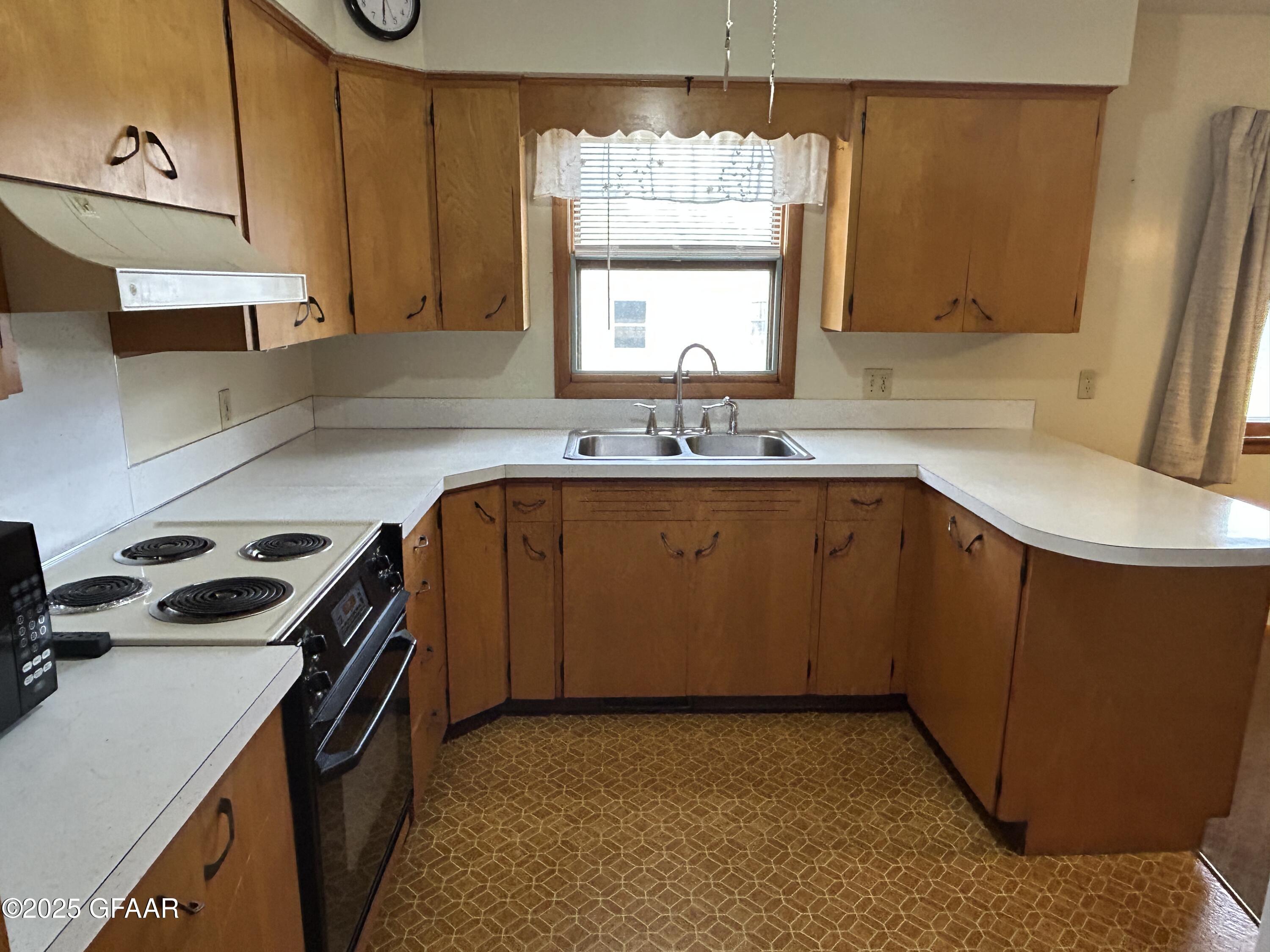 property viewer photo 7