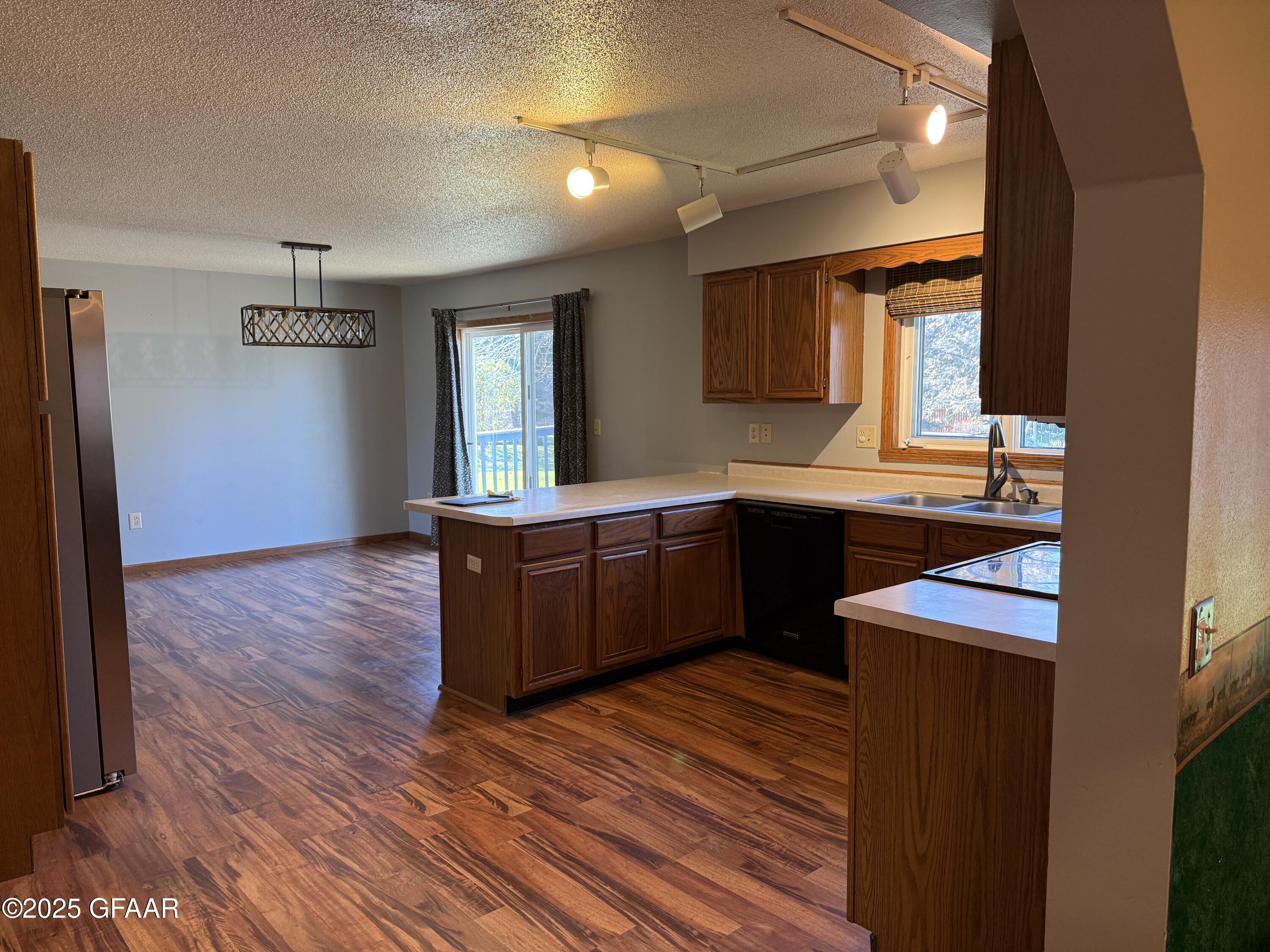 property viewer photo 16