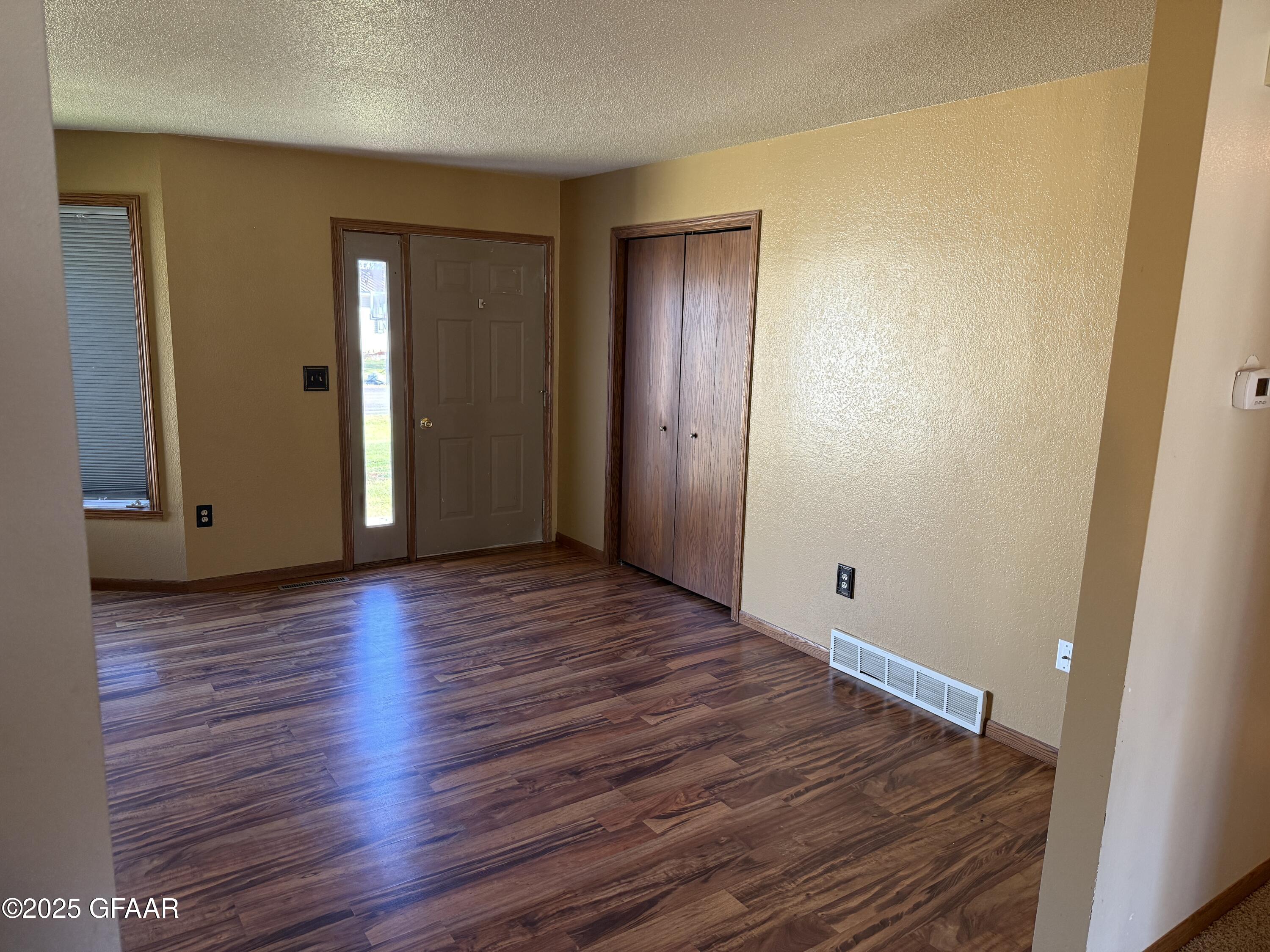 property viewer photo 29