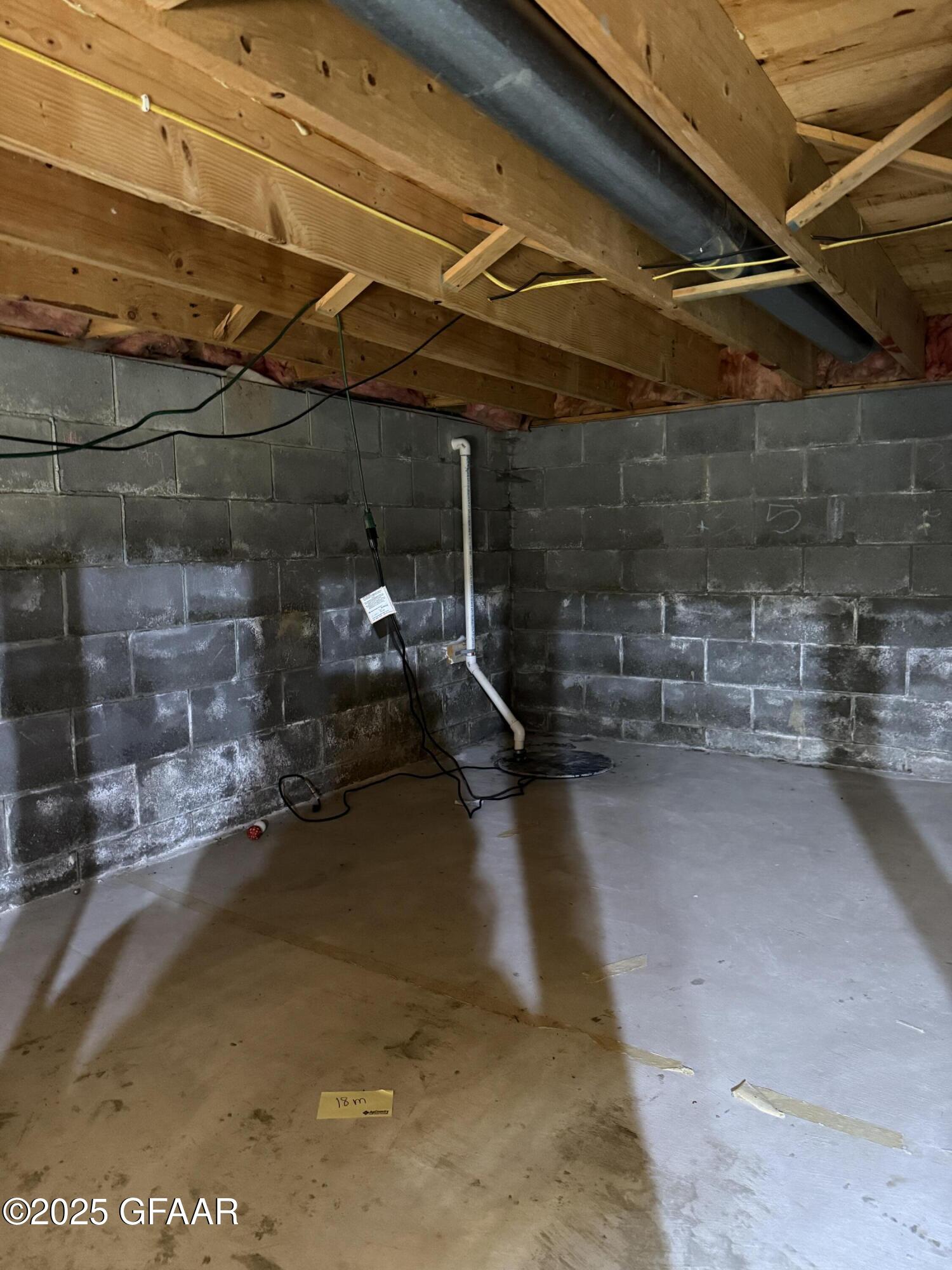 property viewer photo 47