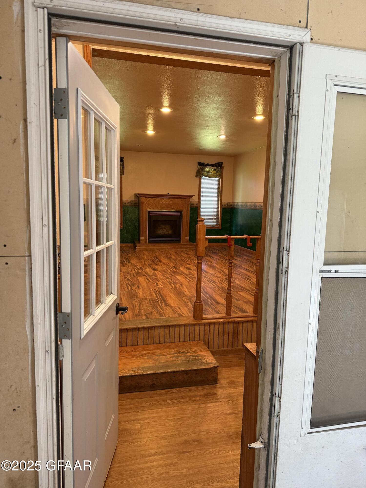 property viewer photo 9