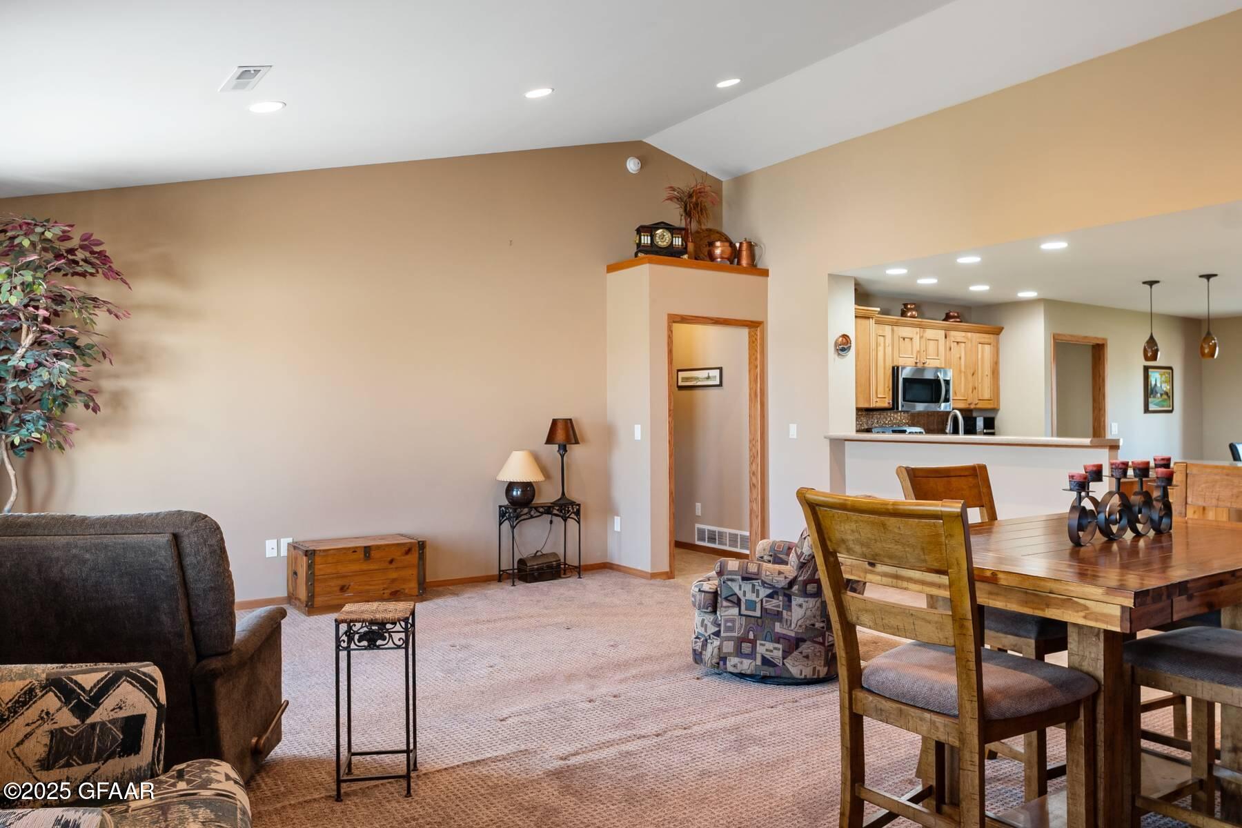 property viewer photo 11