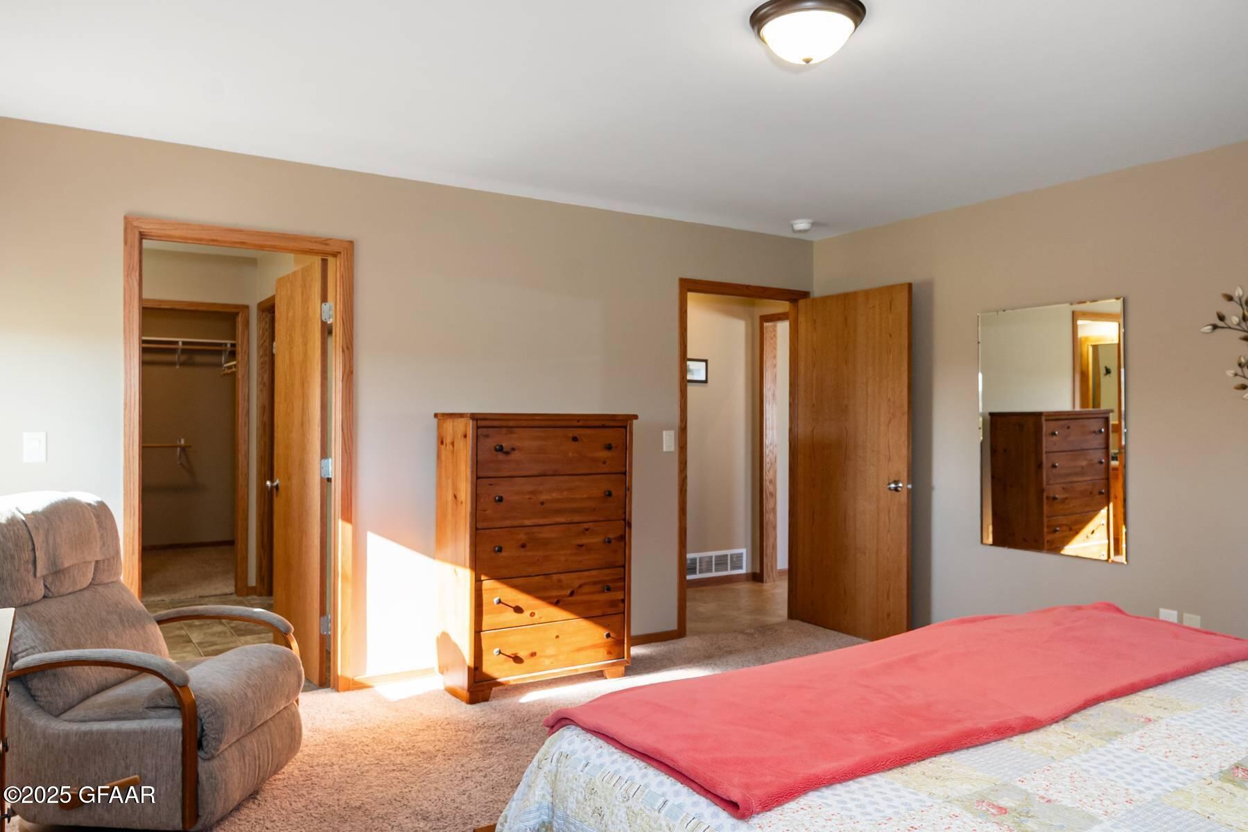 property viewer photo 14