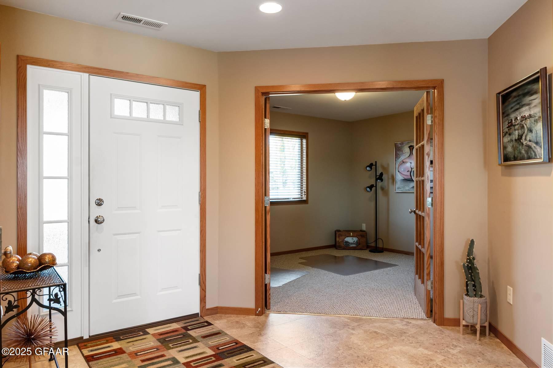 property viewer photo 18