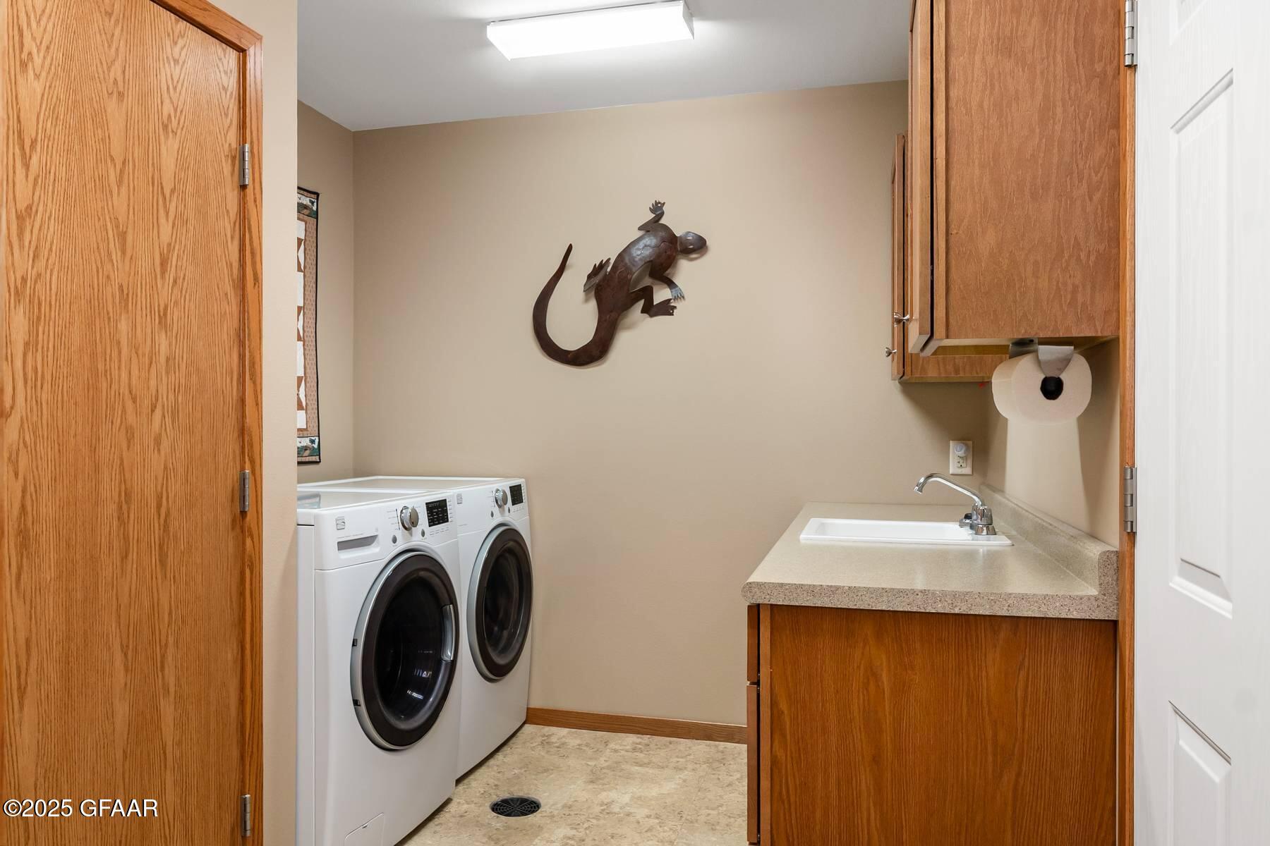 property viewer photo 2