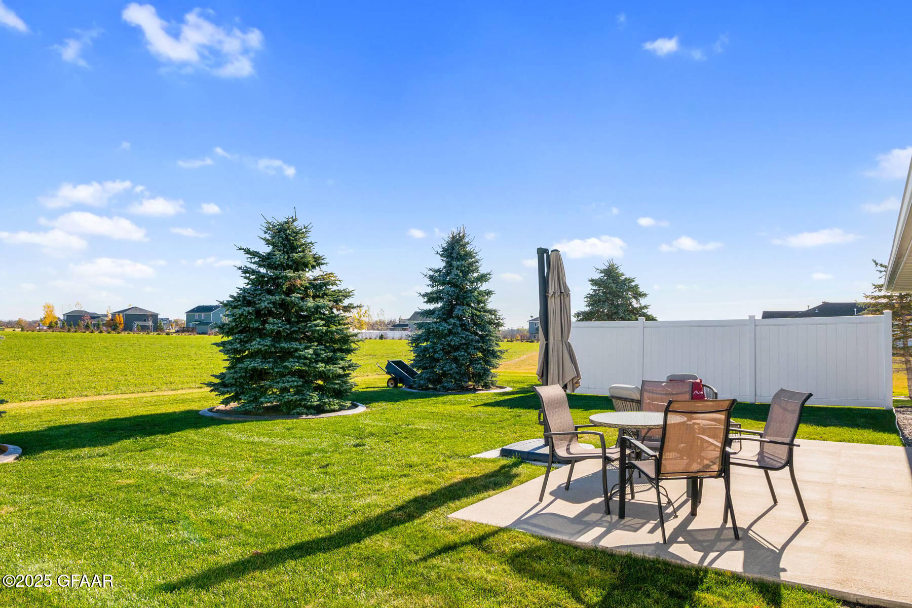 property viewer photo 26