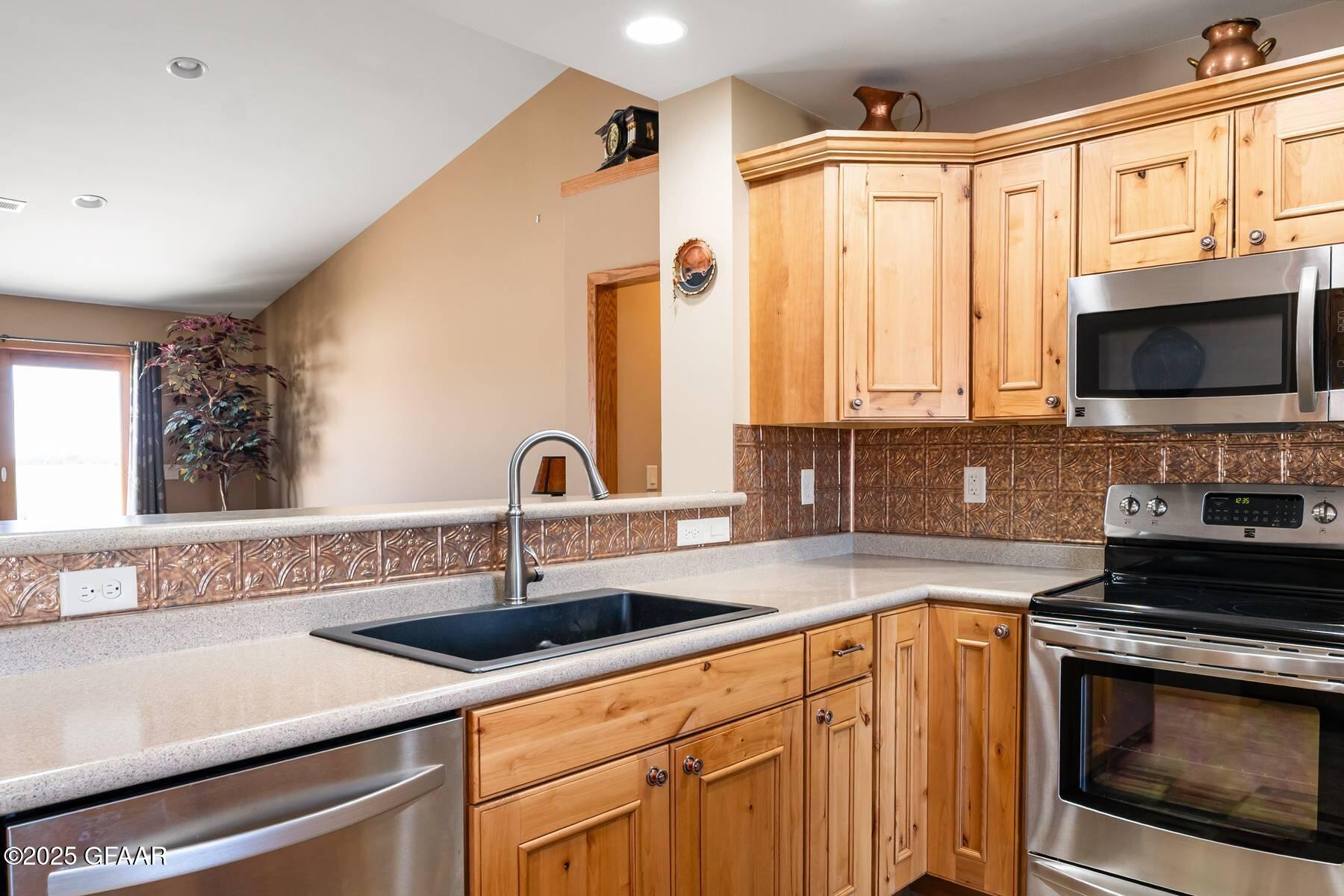 property viewer photo 8