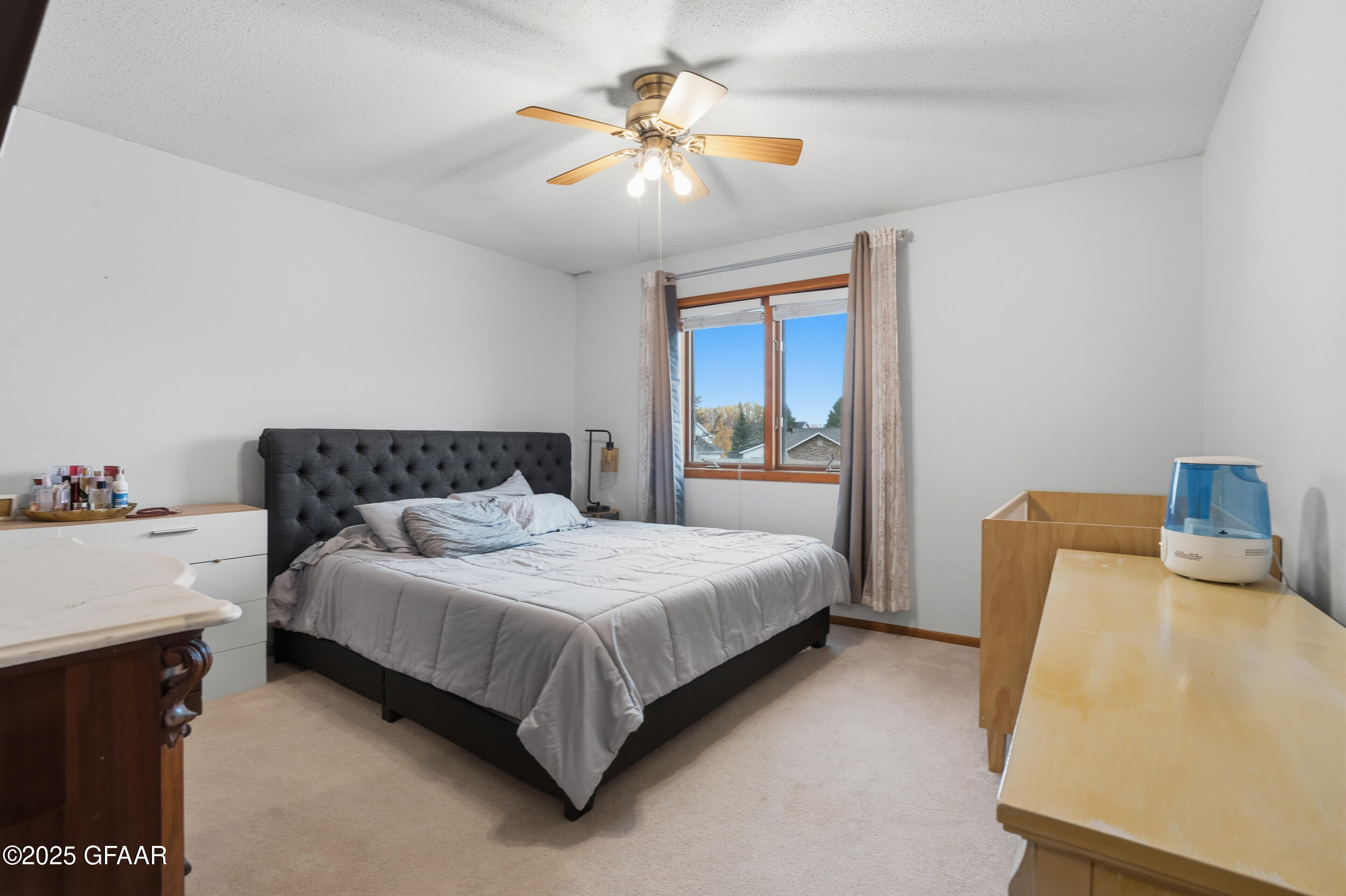 property viewer photo 11