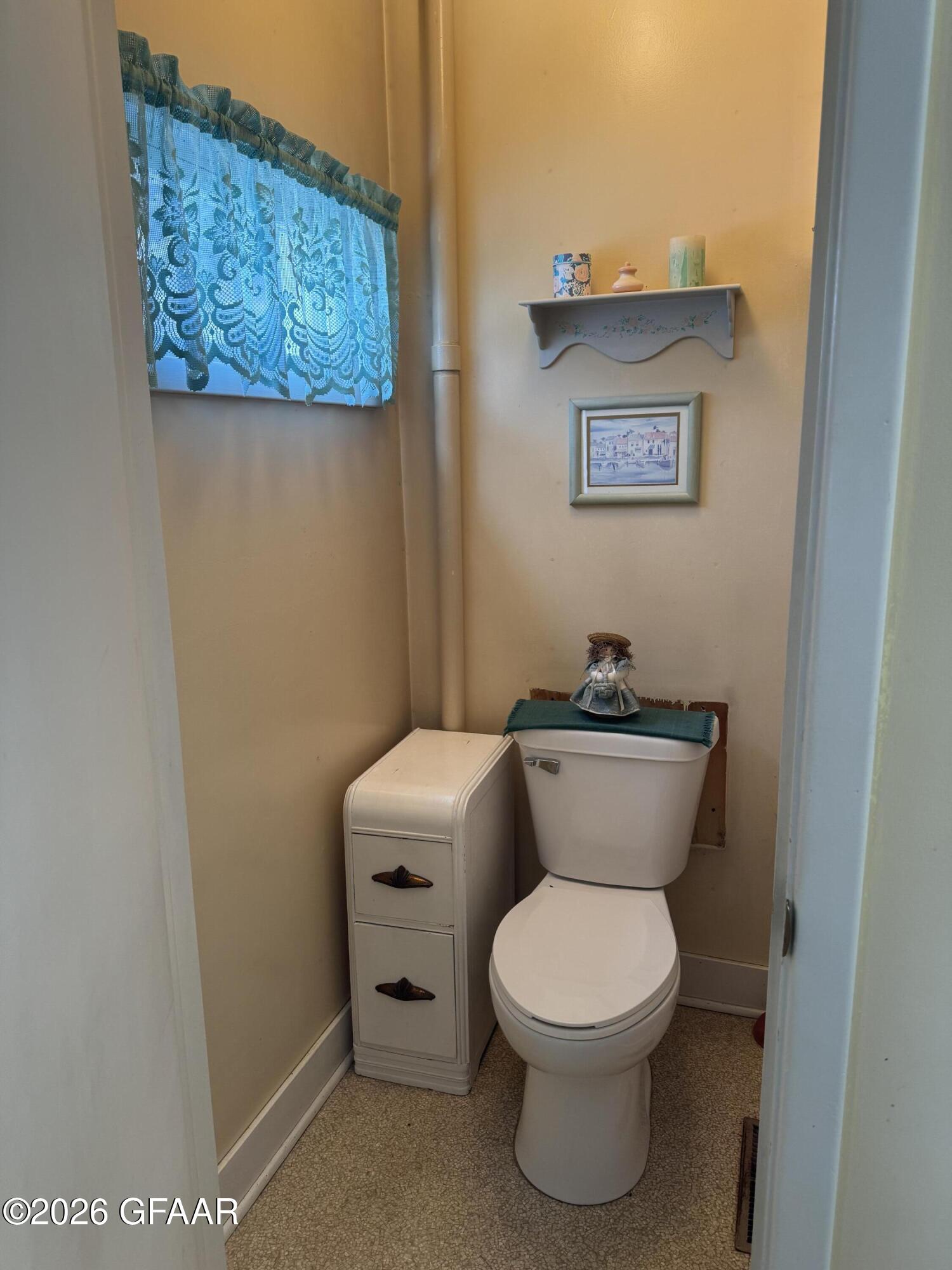 property viewer photo 6